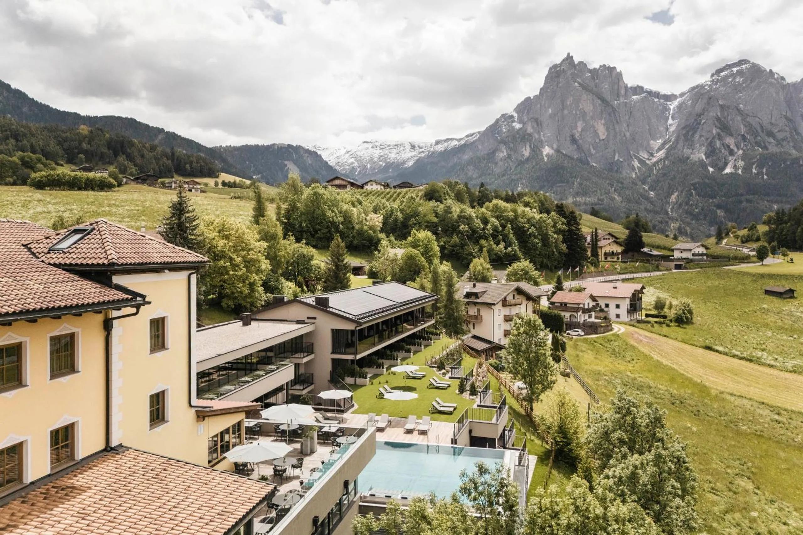 Property building in Hotel Alpenflora