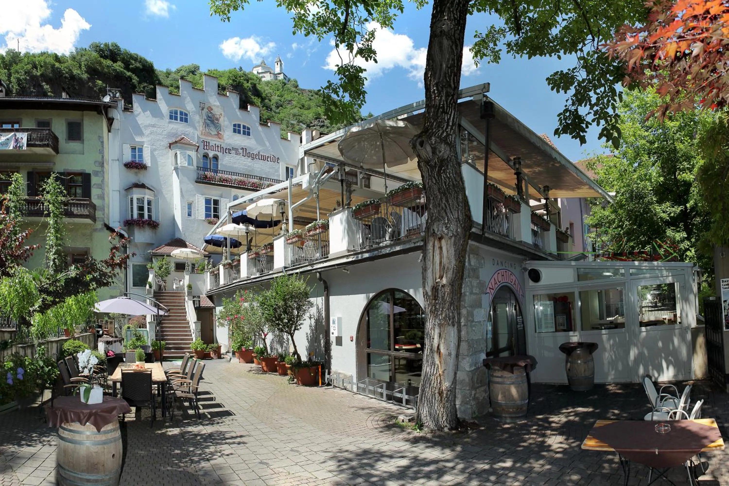 Facade/entrance in Hotel Walther v.d. Vogelweide Superior