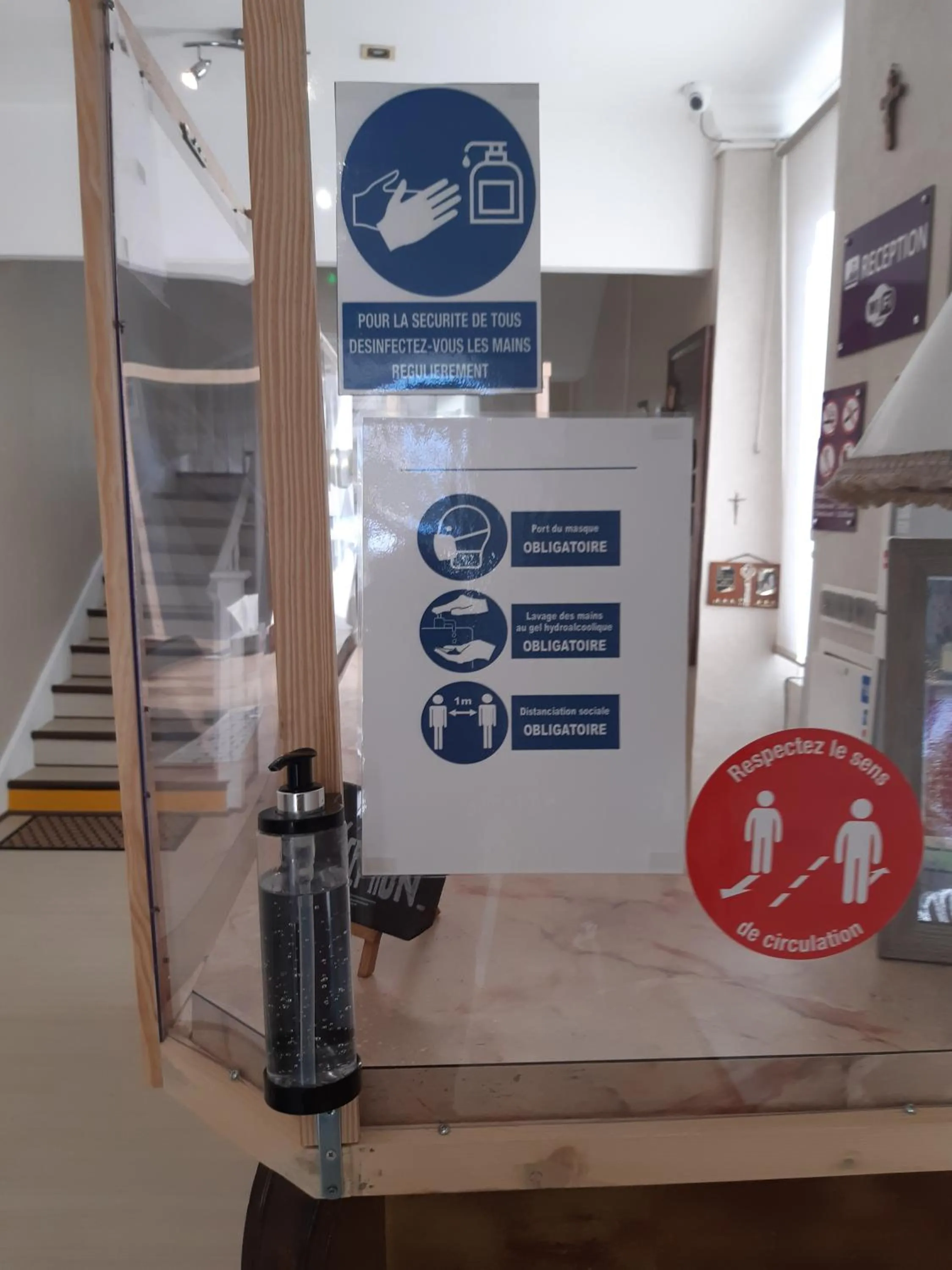 Logo/Certificate/Sign in Hôtel Acropolis - Lourdes