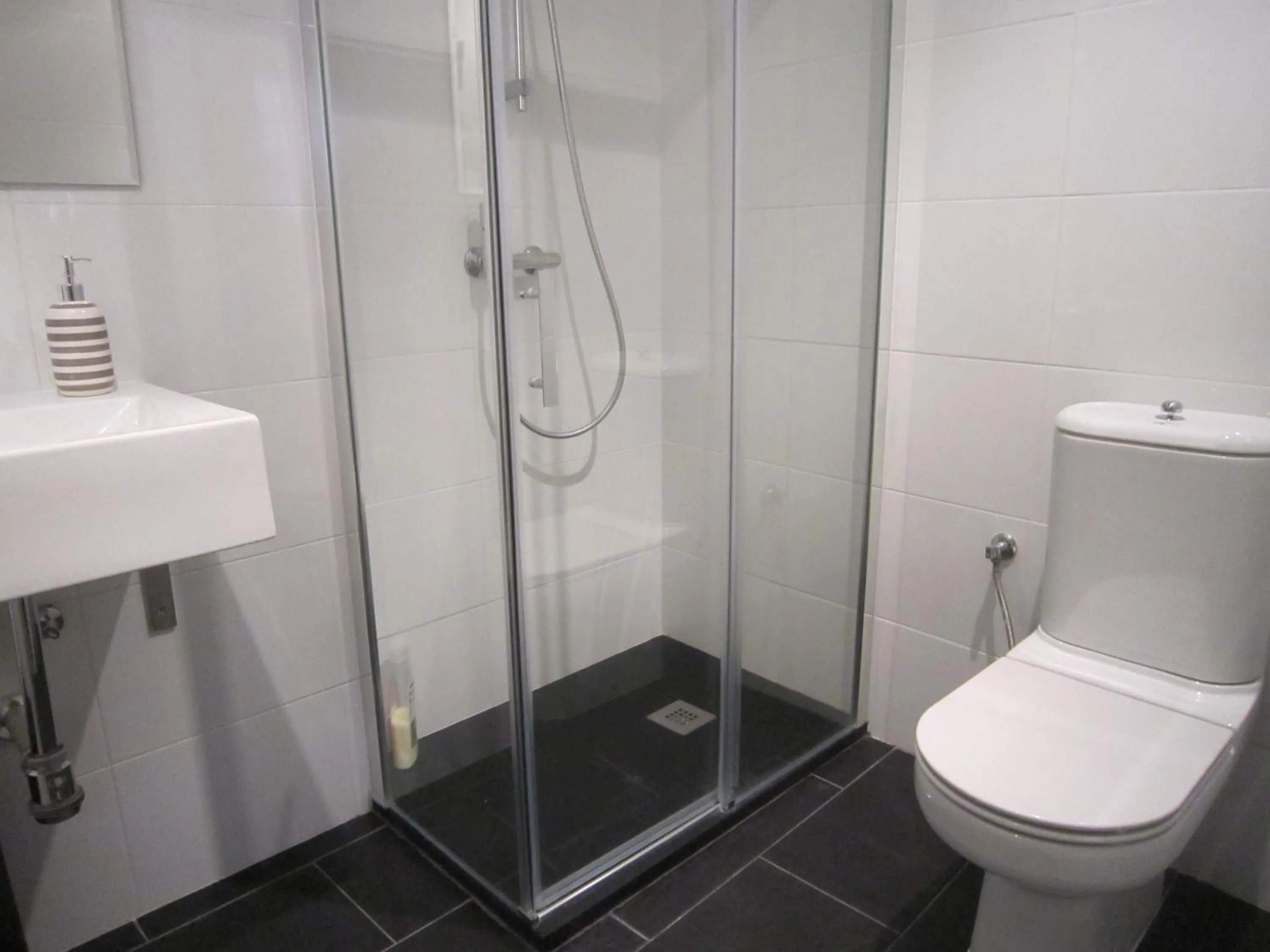 Bathroom in Apartamento céntrico Plaza del Salvador