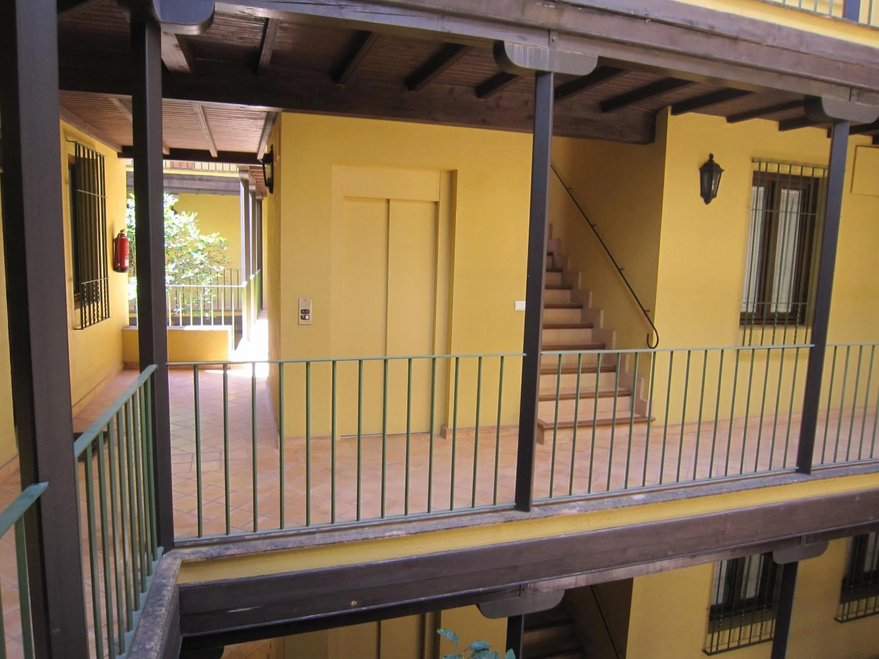 Inner courtyard view in Apartamento céntrico Plaza del Salvador