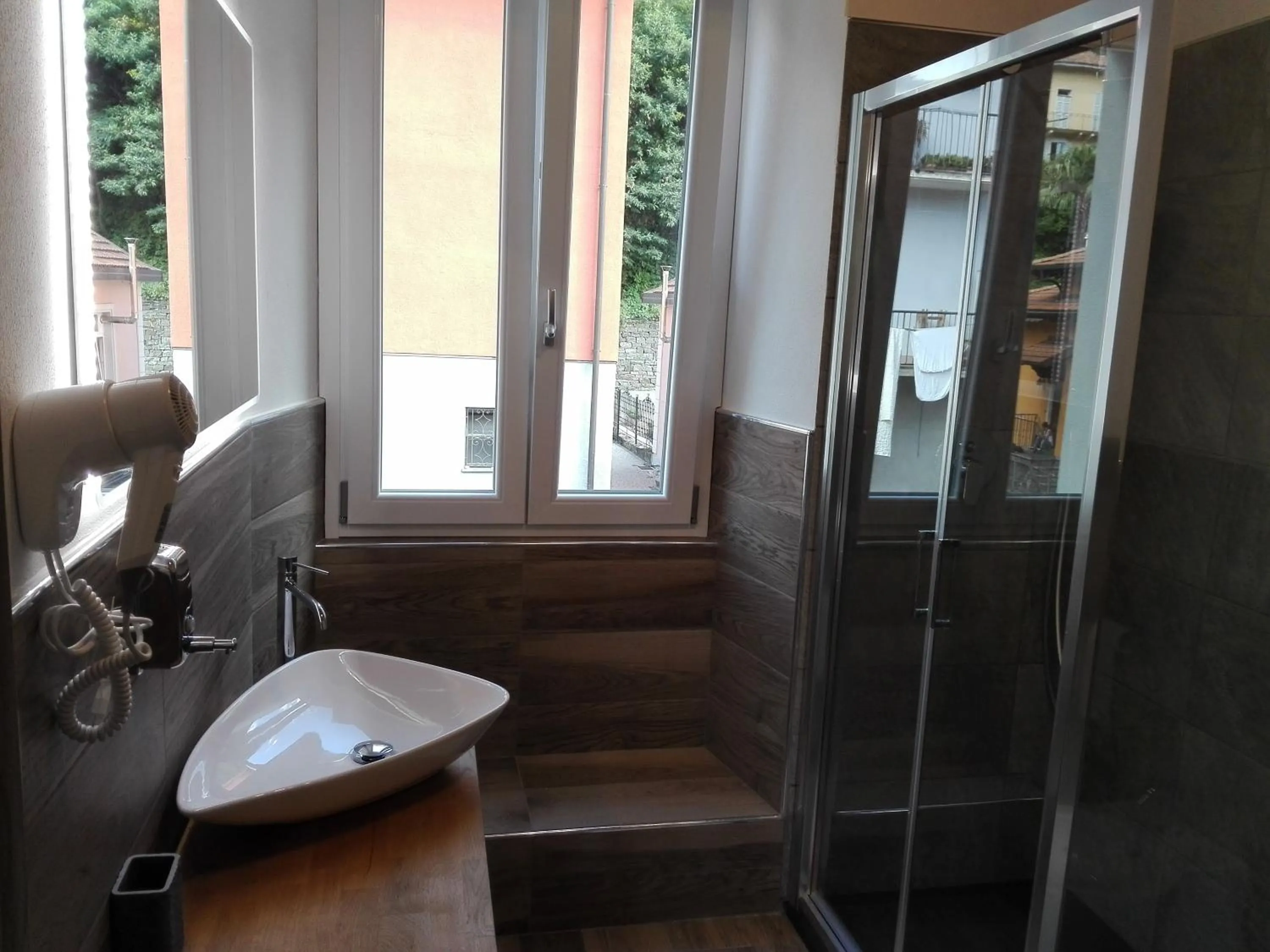 Double Room - single occupancy in eden