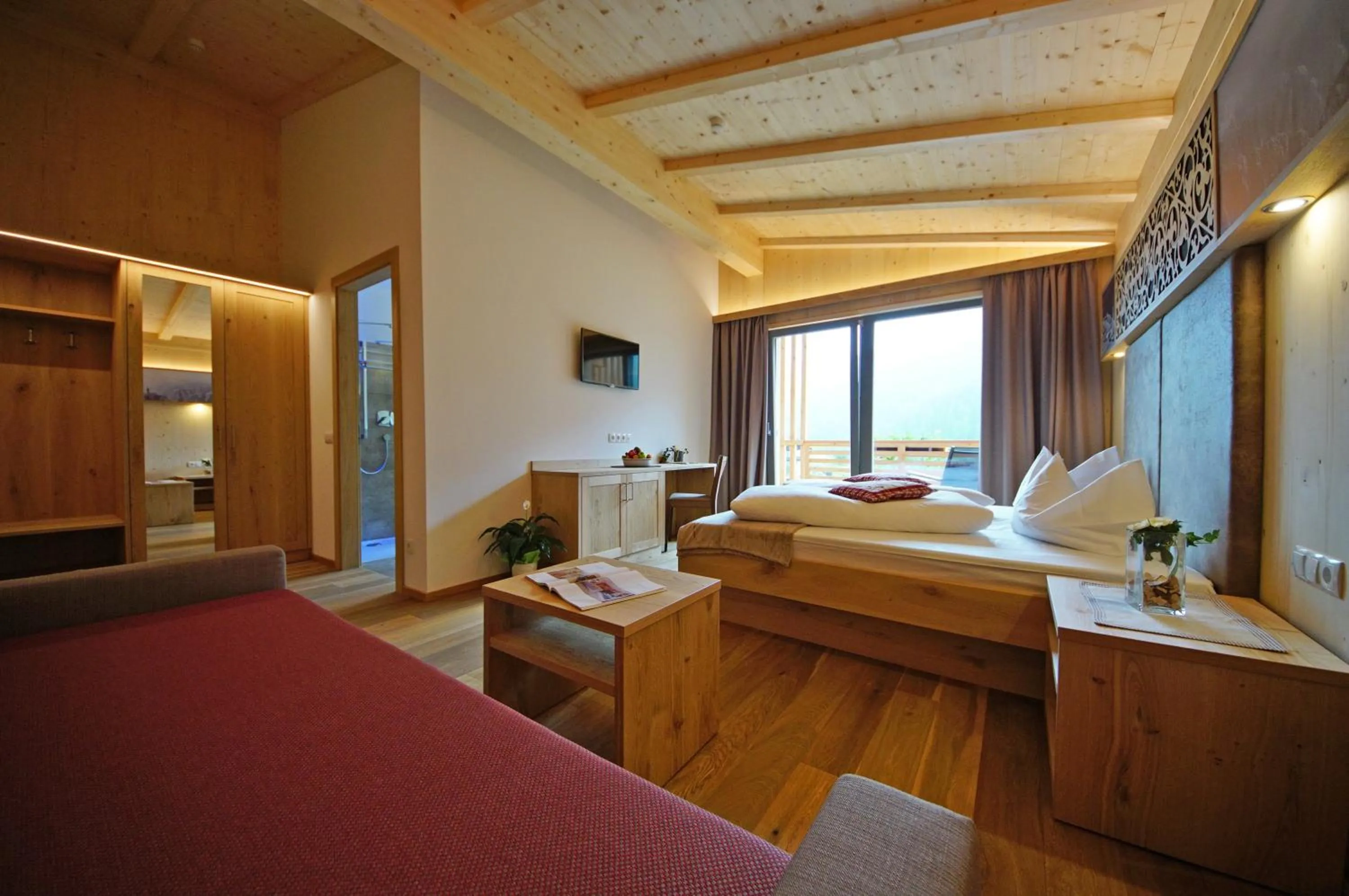Photo of the whole room, Bed in La Palsa