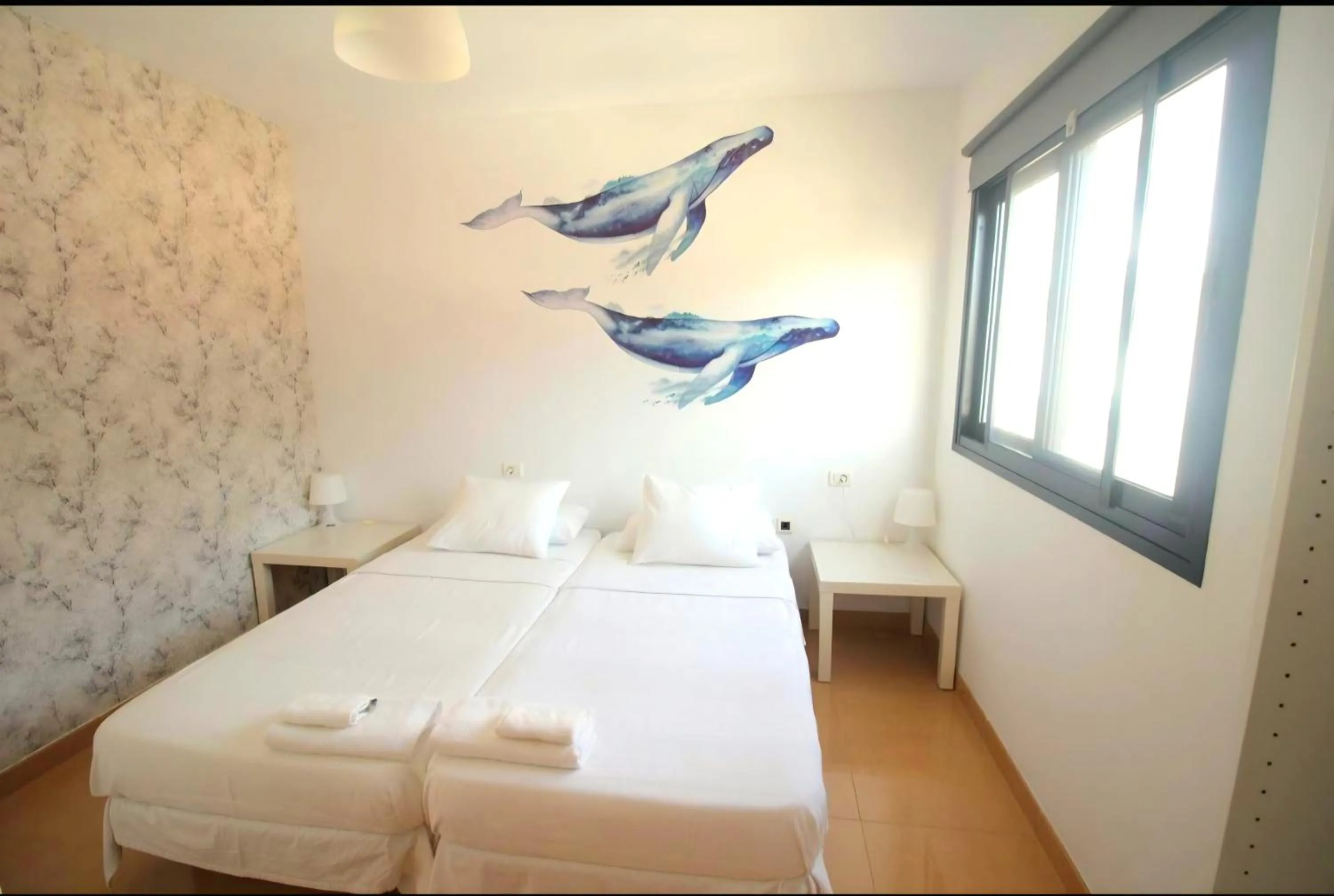 Bedroom, Bed in Restingolita