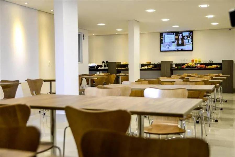 Grand Café Hotel