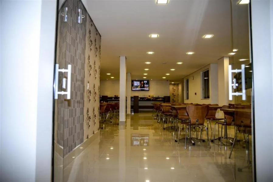 Grand Café Hotel