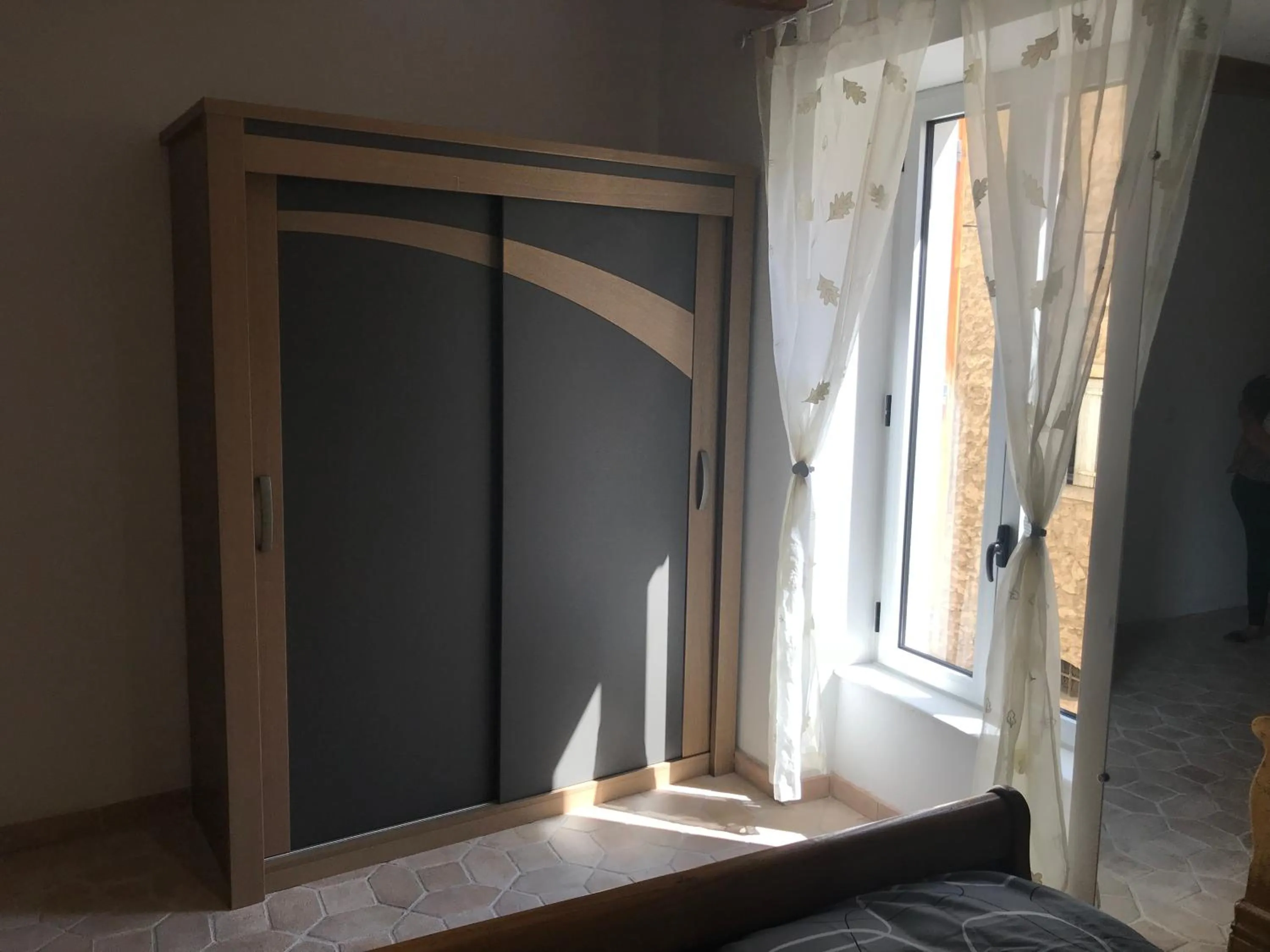 Property building, Bed in Studio du couvent des carmes