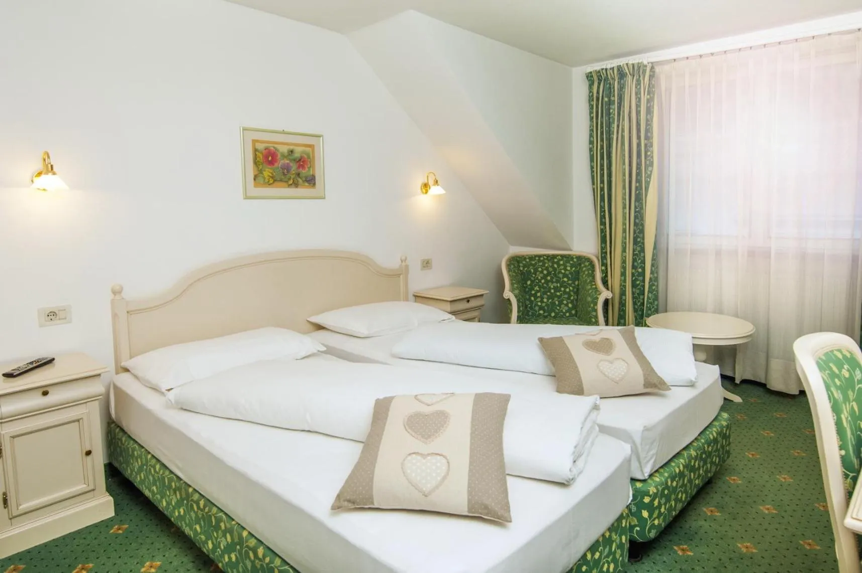 Bed in Albergo al Cervo - Gasthof zum Hirschen