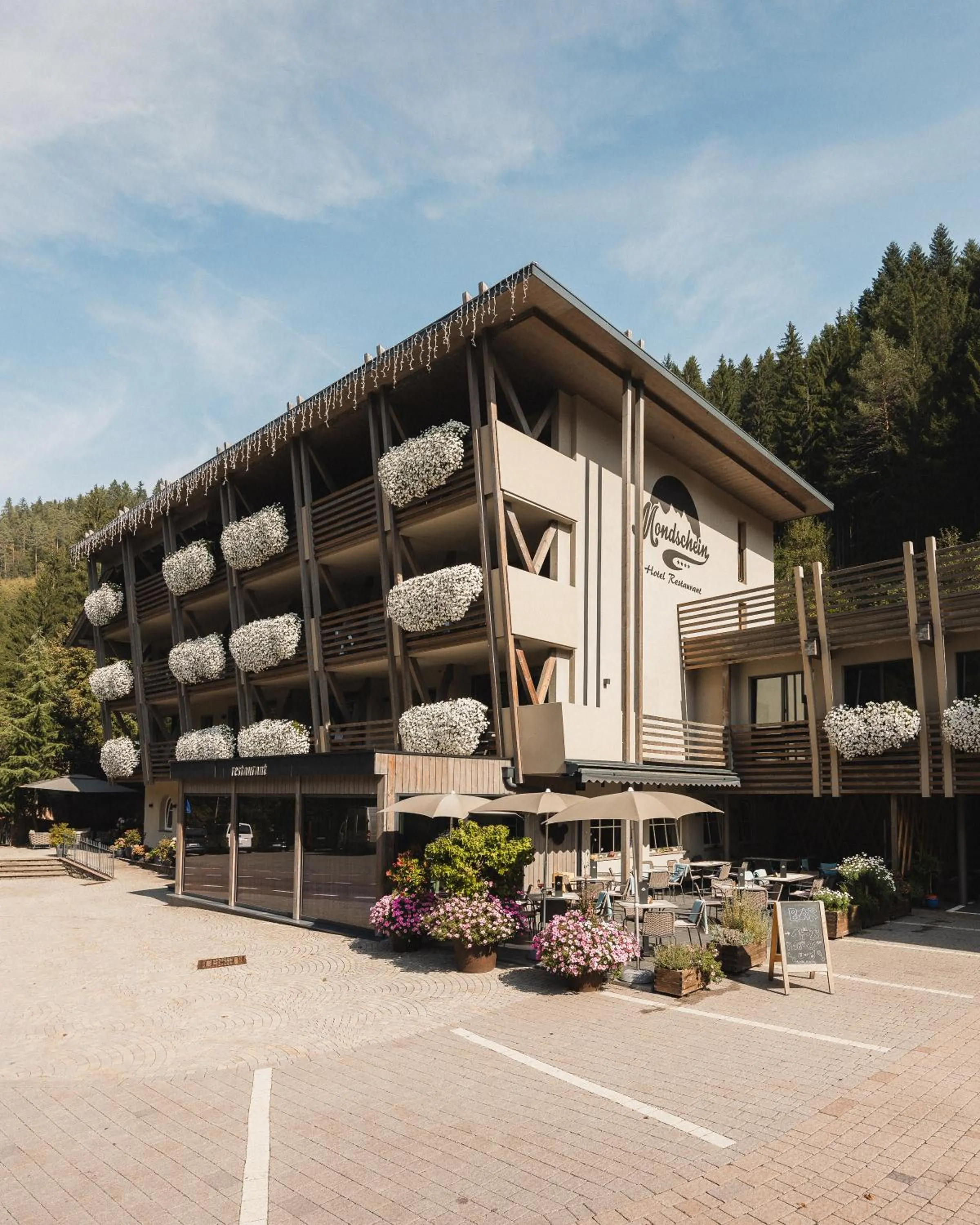 Property building in Das Mondschein