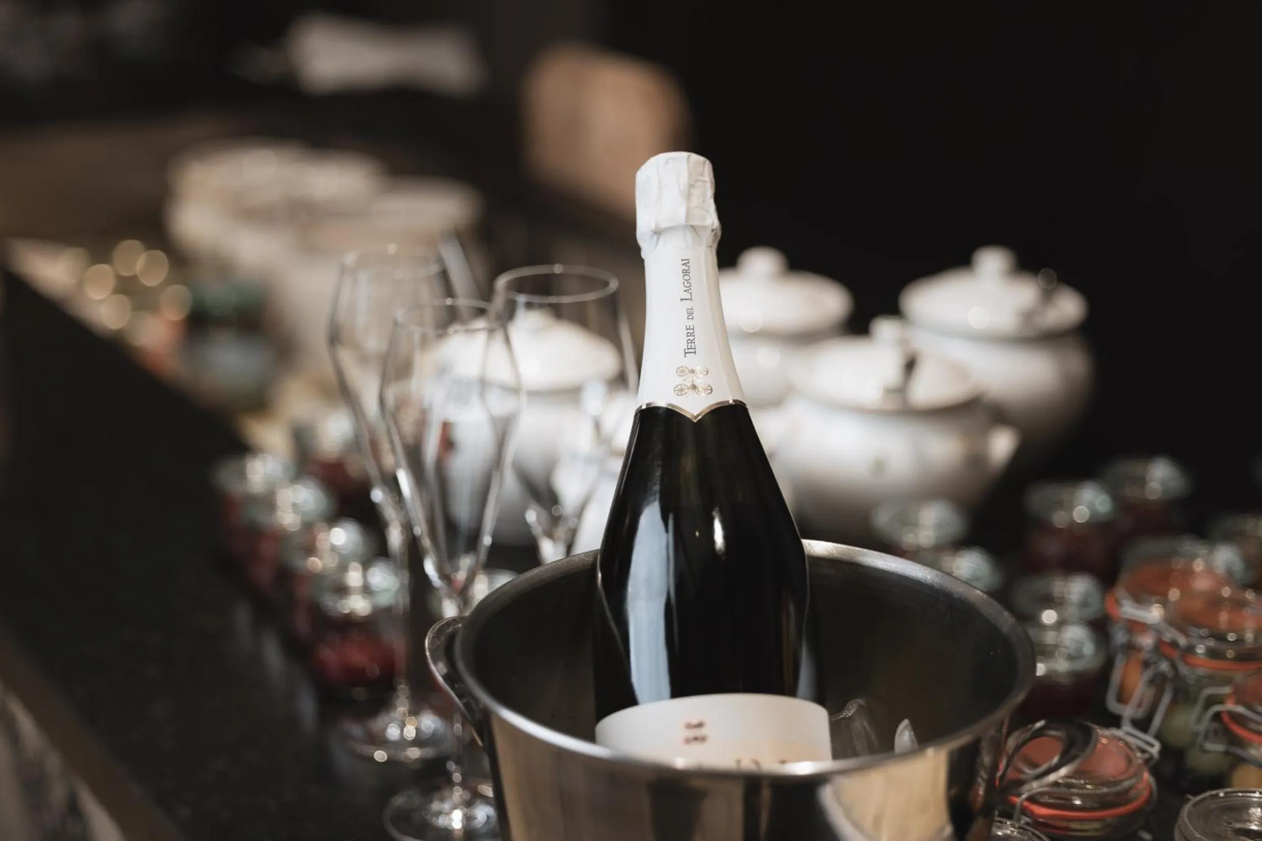 Restaurant/places to eat in Das Mondschein