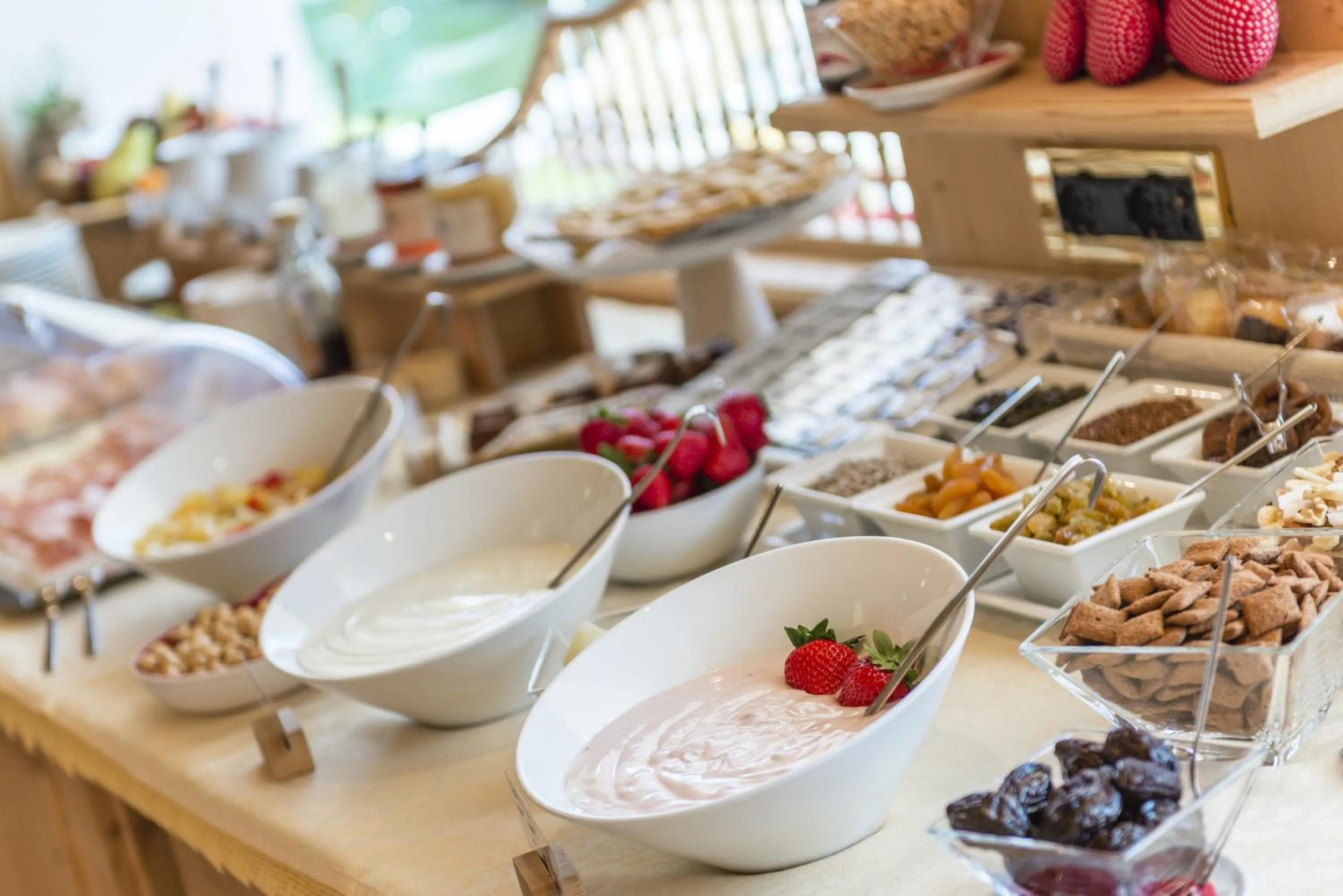 Buffet breakfast in Garni la Bercia