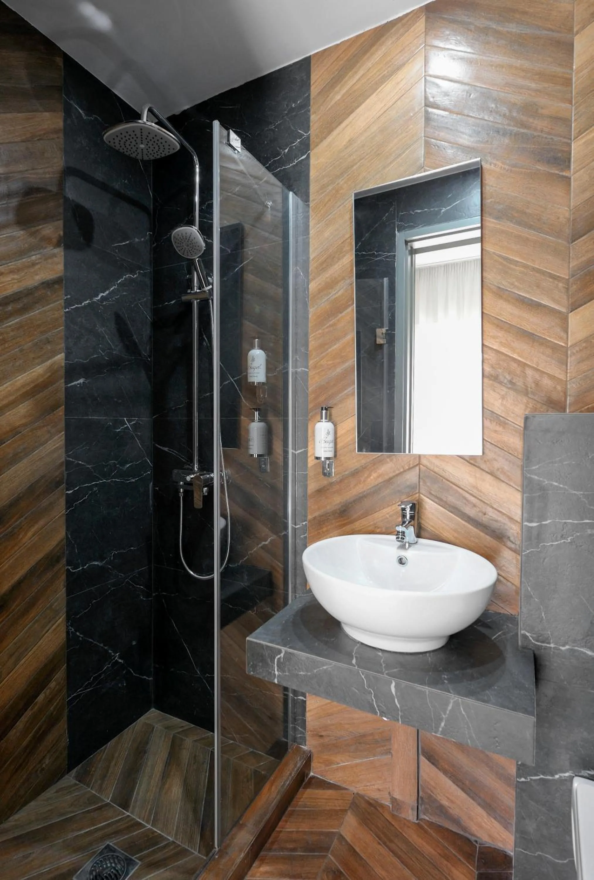 Bathroom in Skianthion