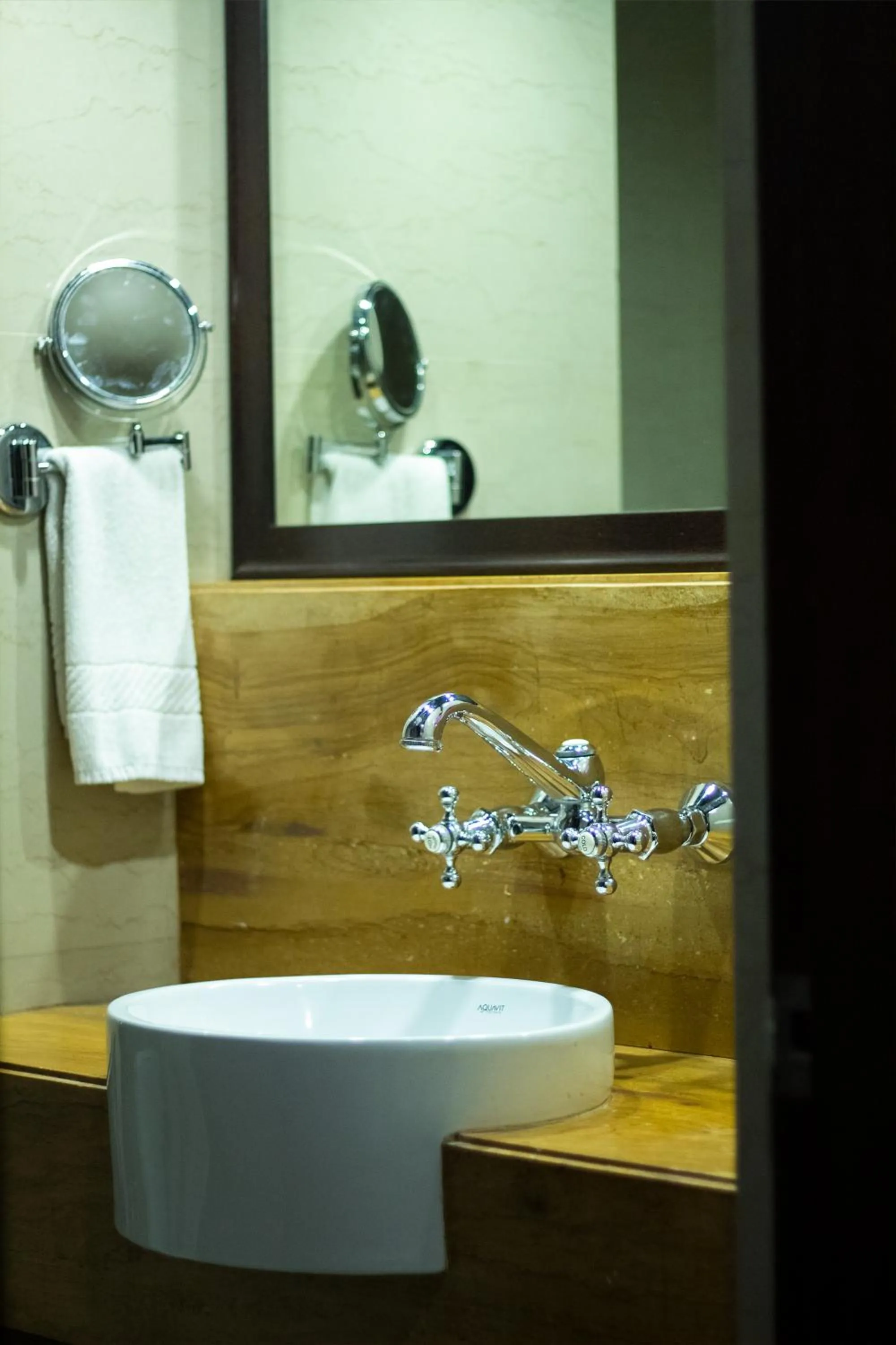 Toilet in Rock Manali by Vivaan