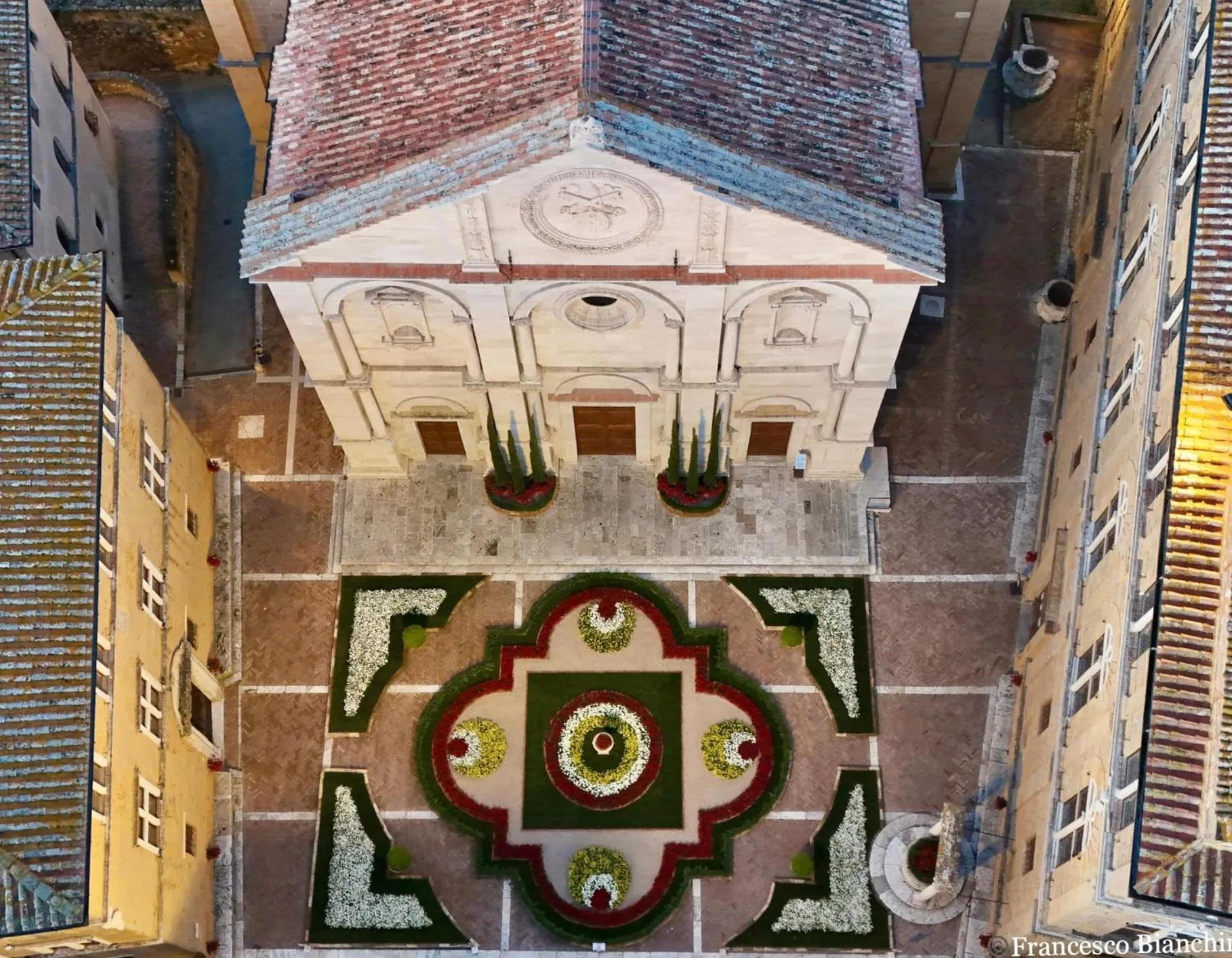 Bird's eye view in ROSSELLINO®