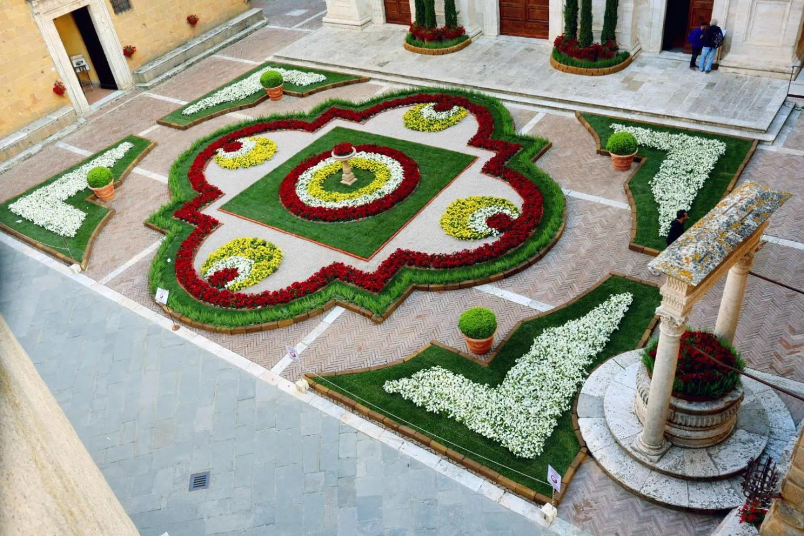 Balcony/Terrace in ROSSELLINO®