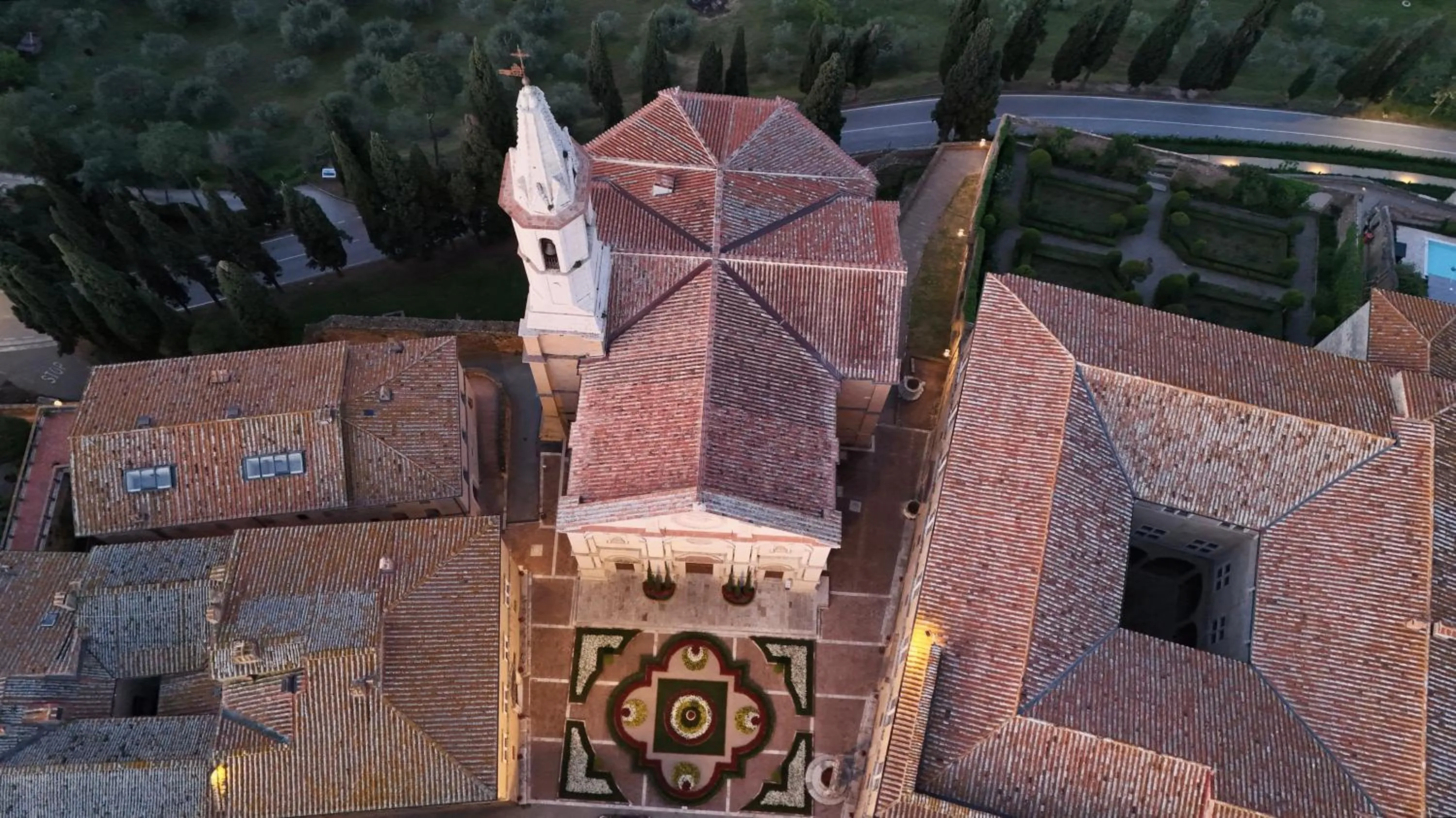 Bird's eye view in ROSSELLINO®