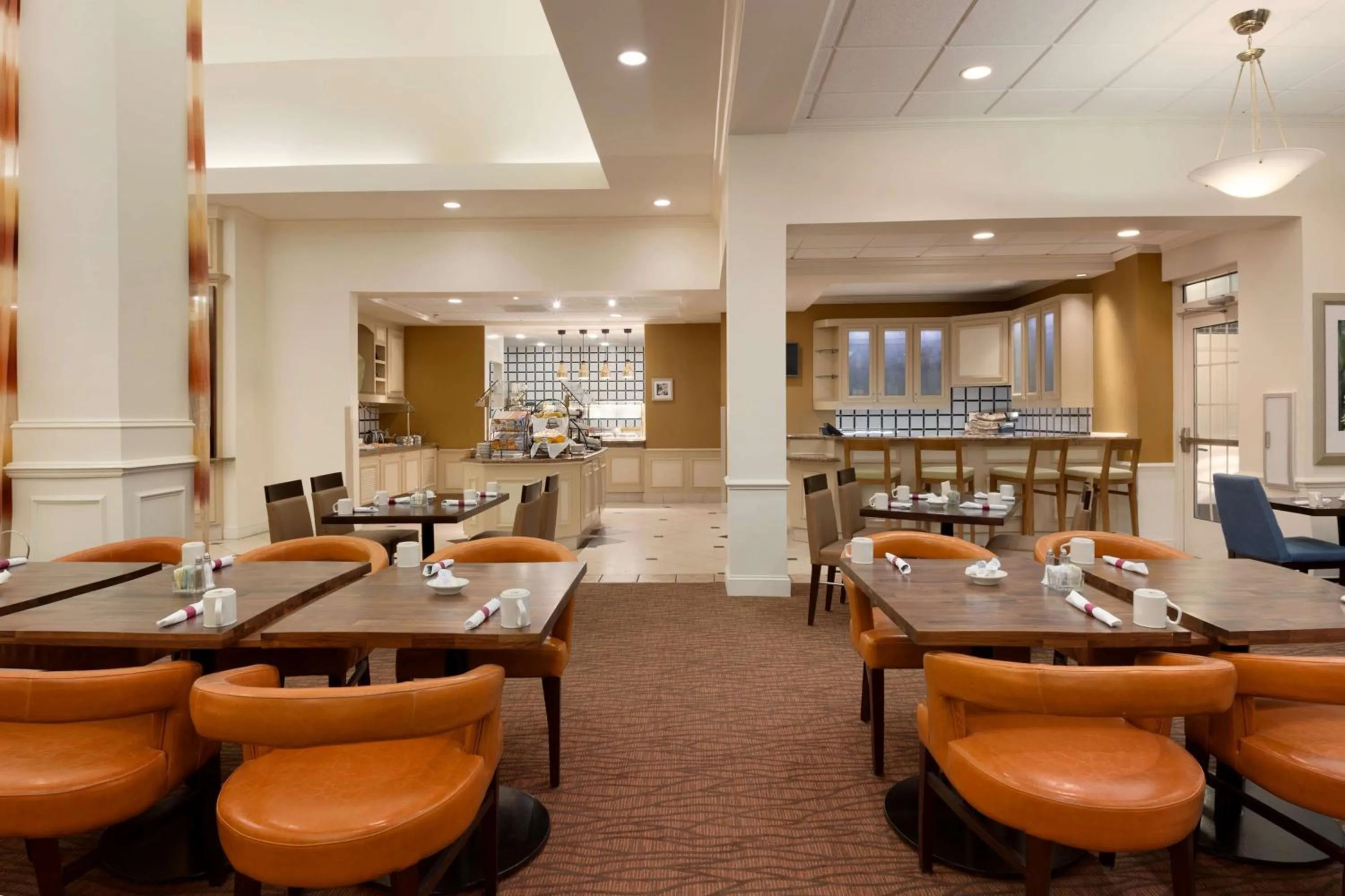 Restaurant/places to eat in Hilton Garden Inn Fredericksburg