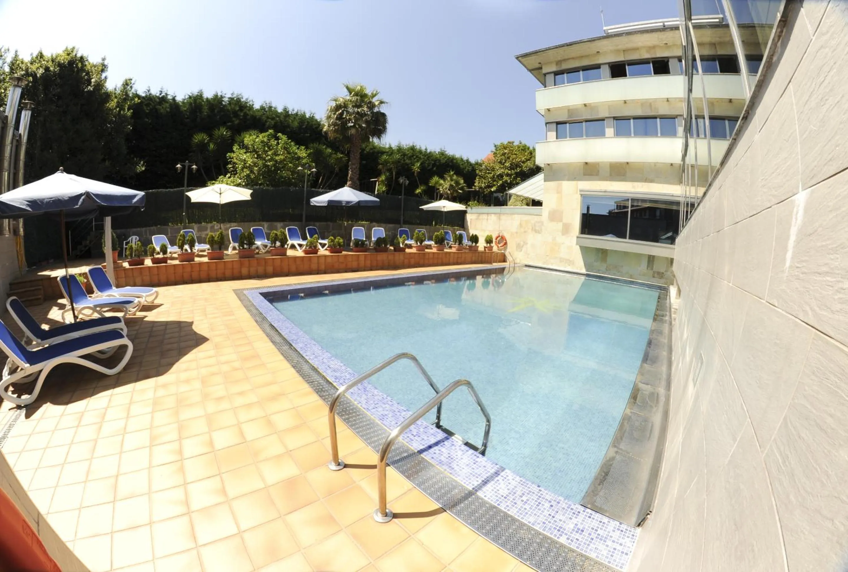 Swimming pool in Hotel Estrella Norte