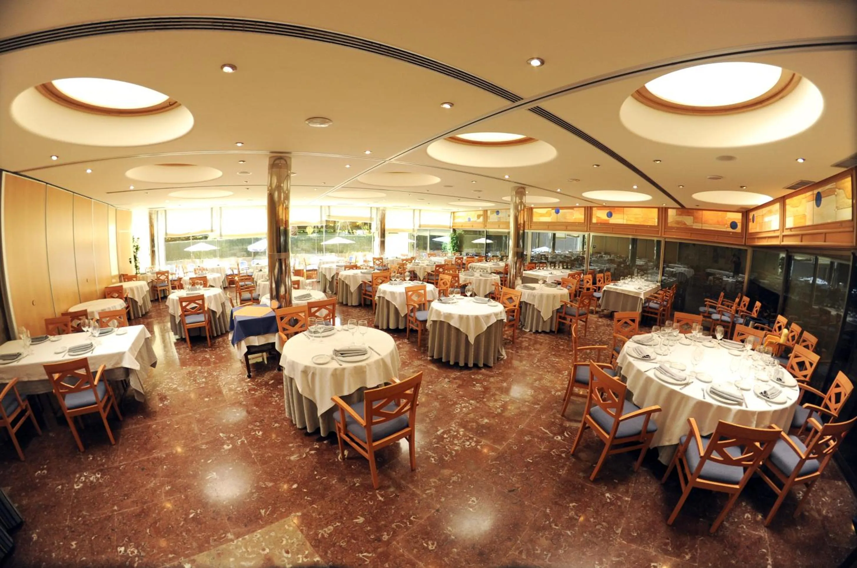 Restaurant/places to eat in Hotel Estrella Norte