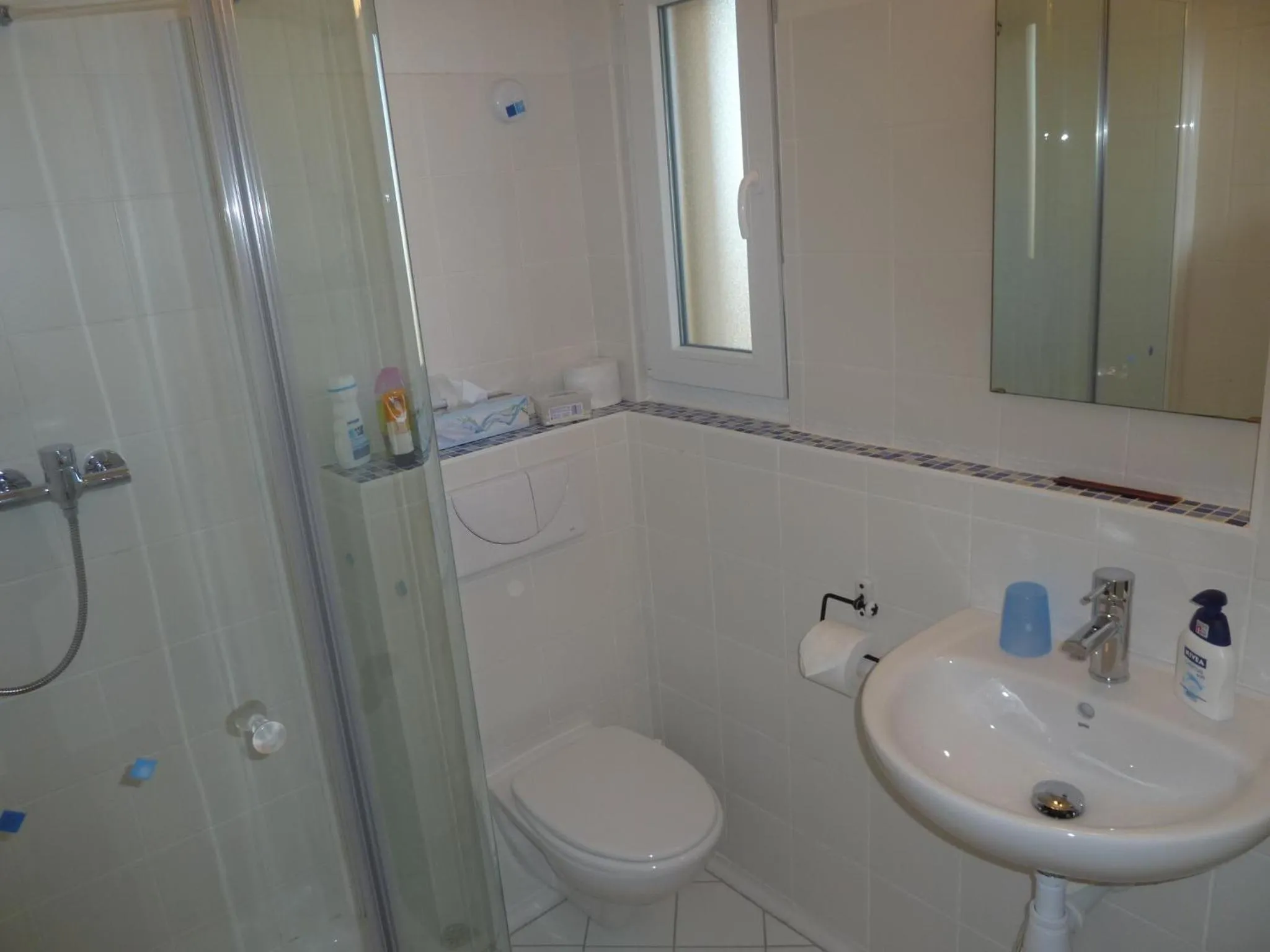 Bathroom in Hostal Moratinos