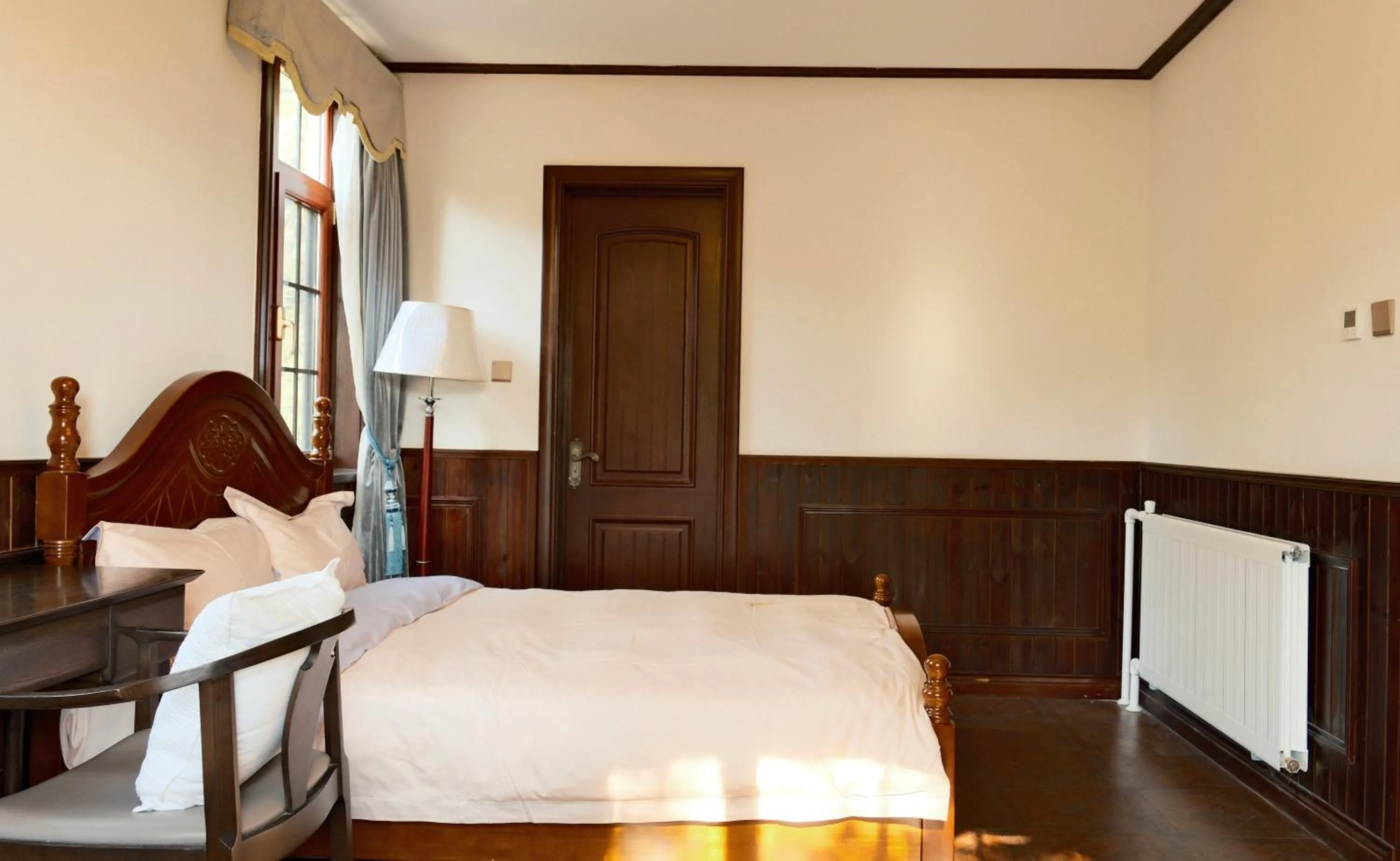 Bed in Nordic Memory in Qingdao