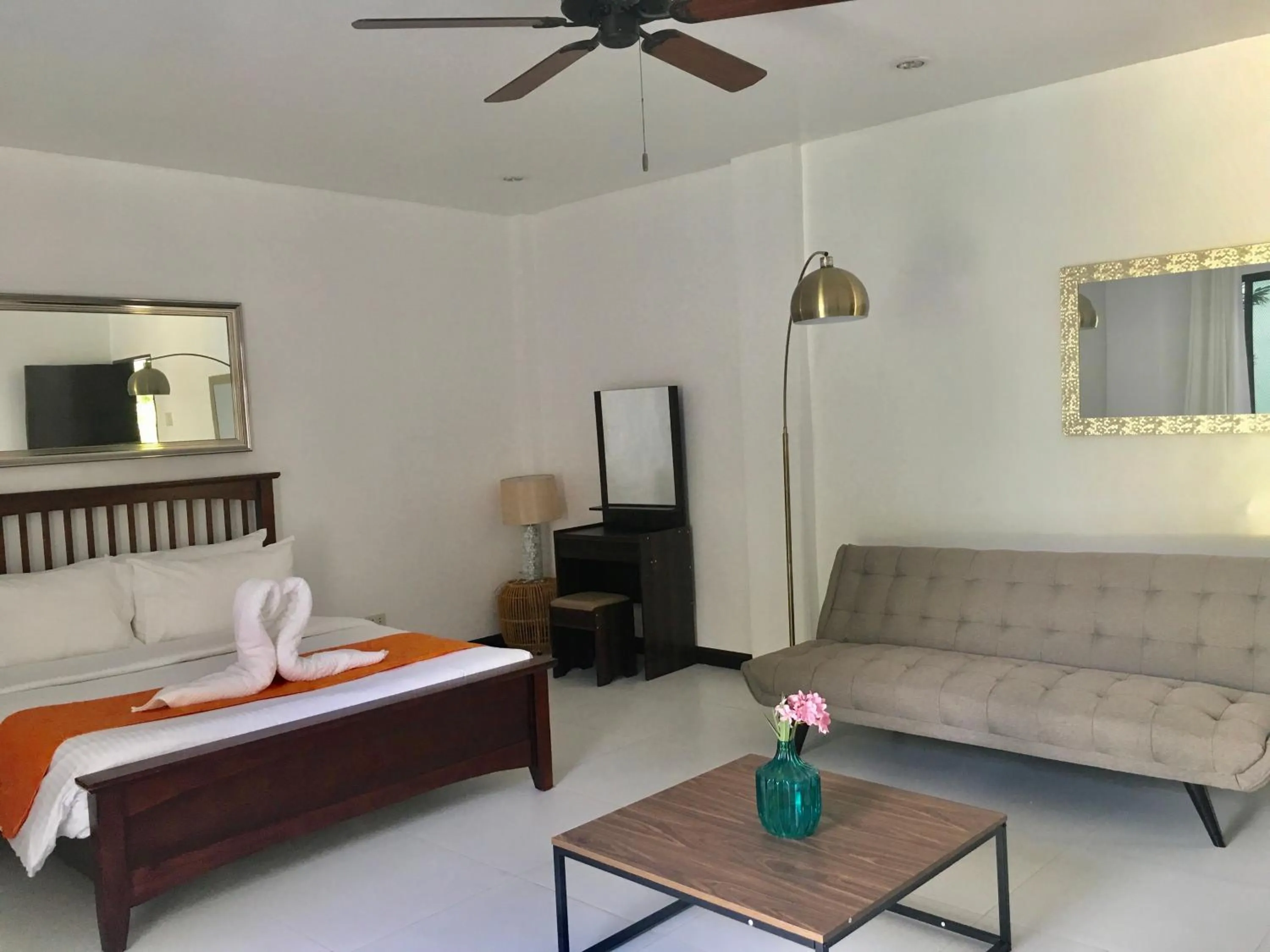 Bed in 1888 Beach Resort