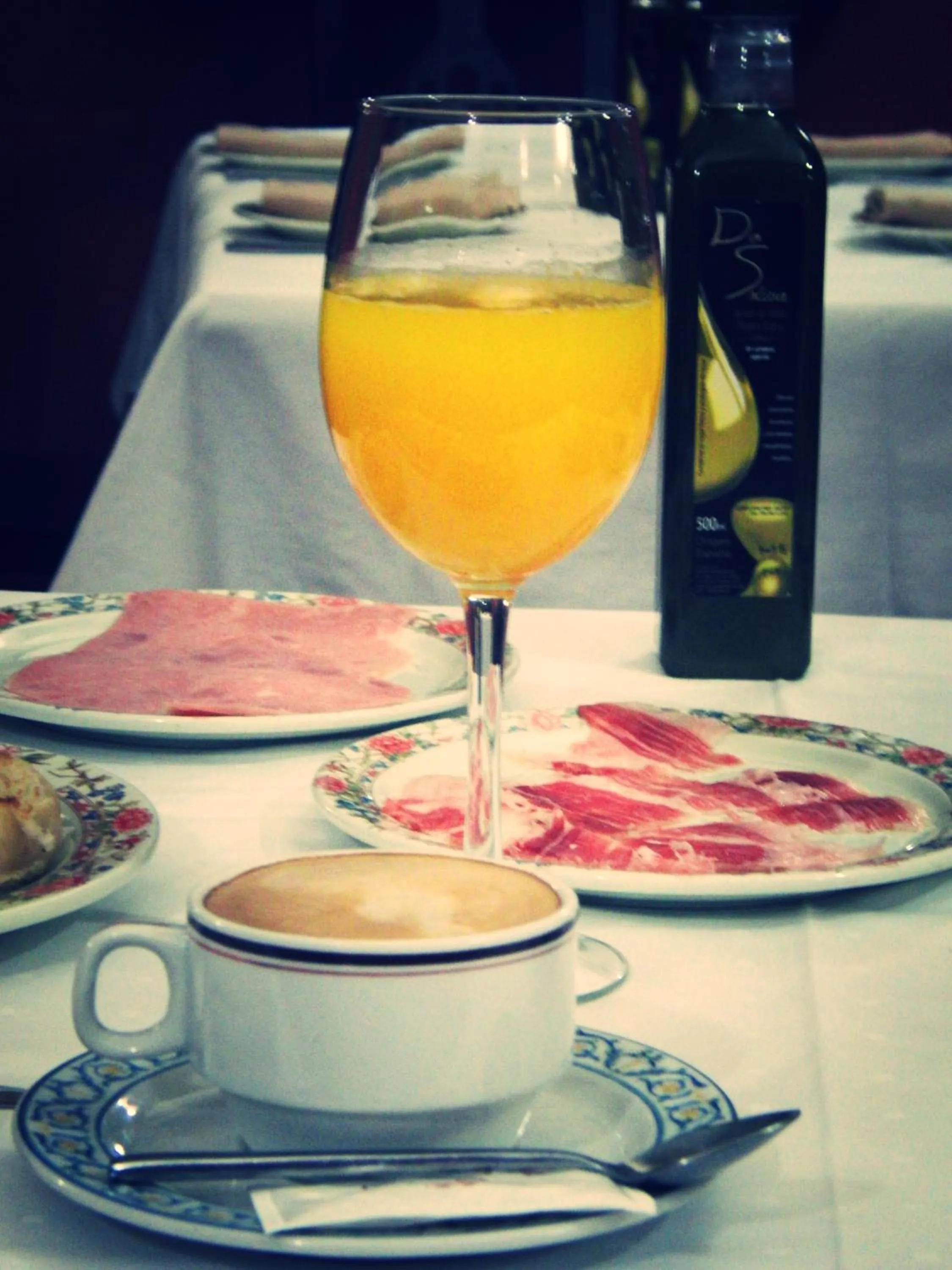 Continental breakfast in Hostal Pechi