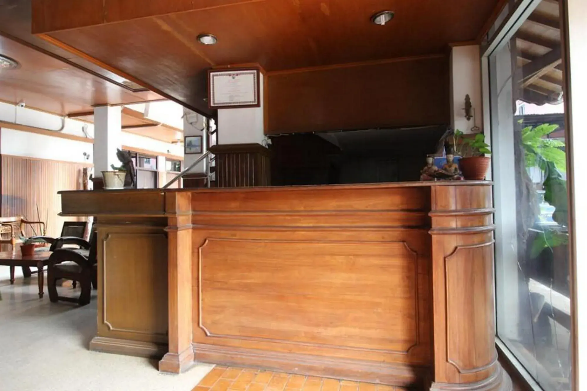 Property building in RedDoorz @ Mantrijeron 2 Property building in RedDoorz @ Mantrijeron 2