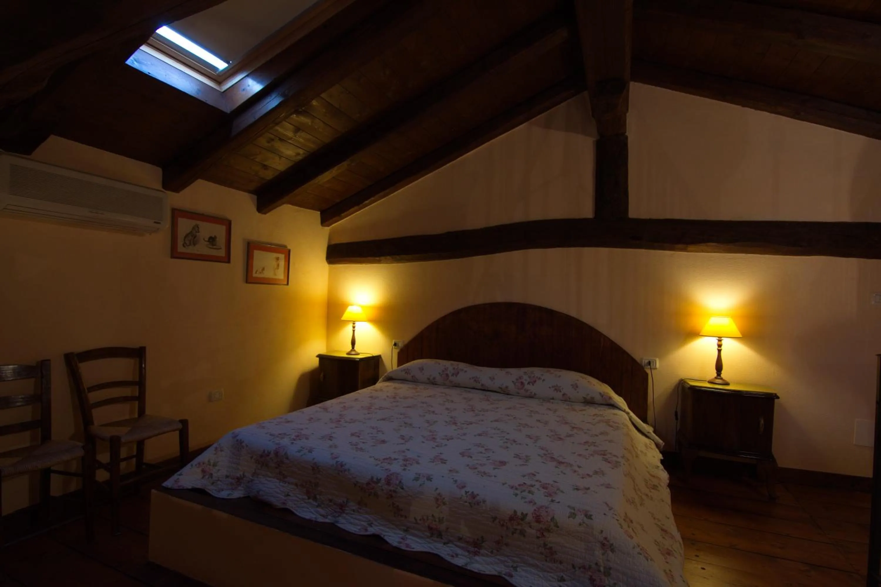 Bedroom, Bed in Agriturismo La Cascinetta