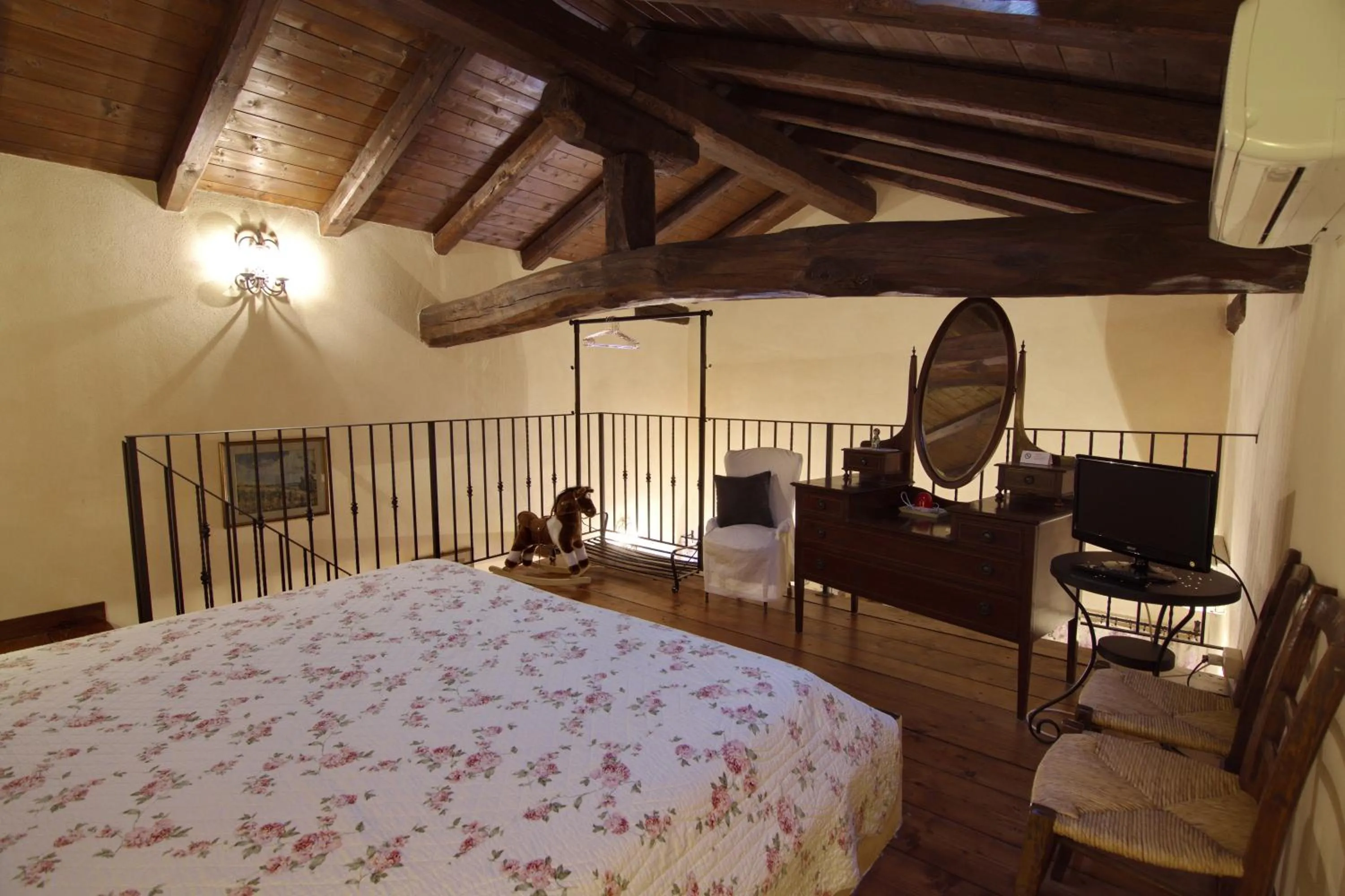 Bedroom, Bed in Agriturismo La Cascinetta