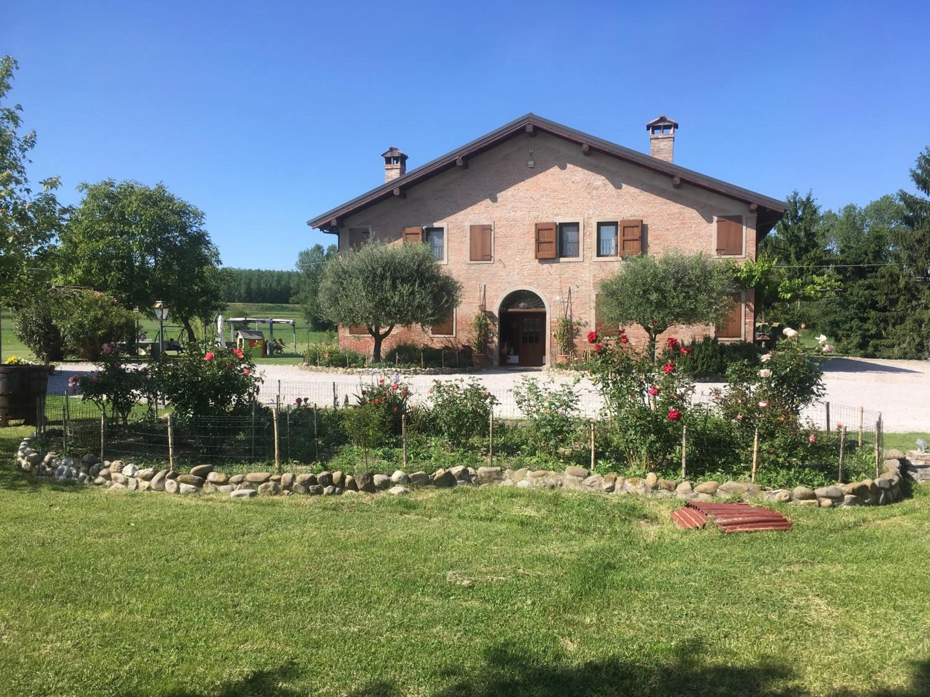 Facade/entrance in Agriturismo La Cascinetta