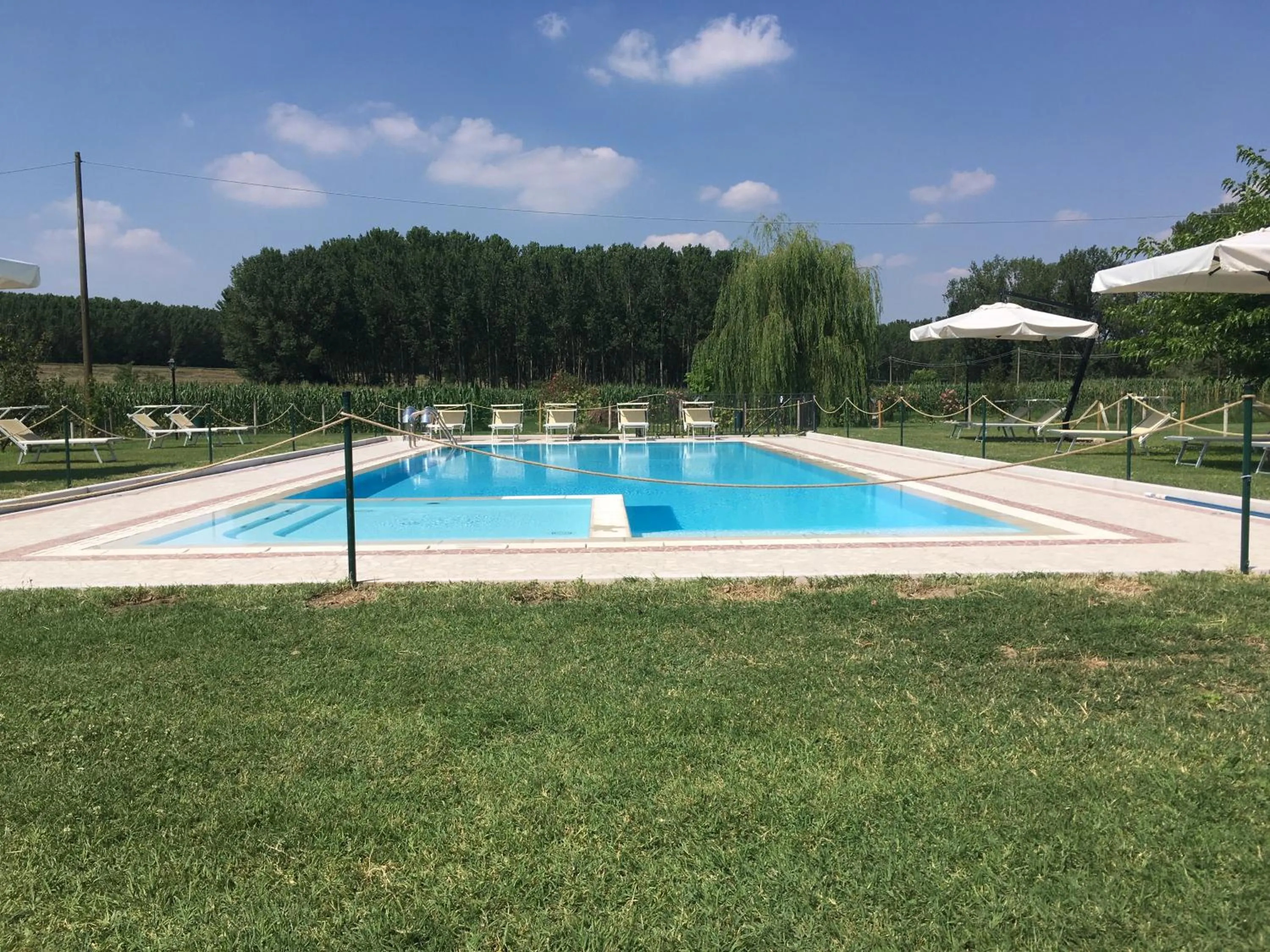 Swimming pool in Agriturismo La Cascinetta