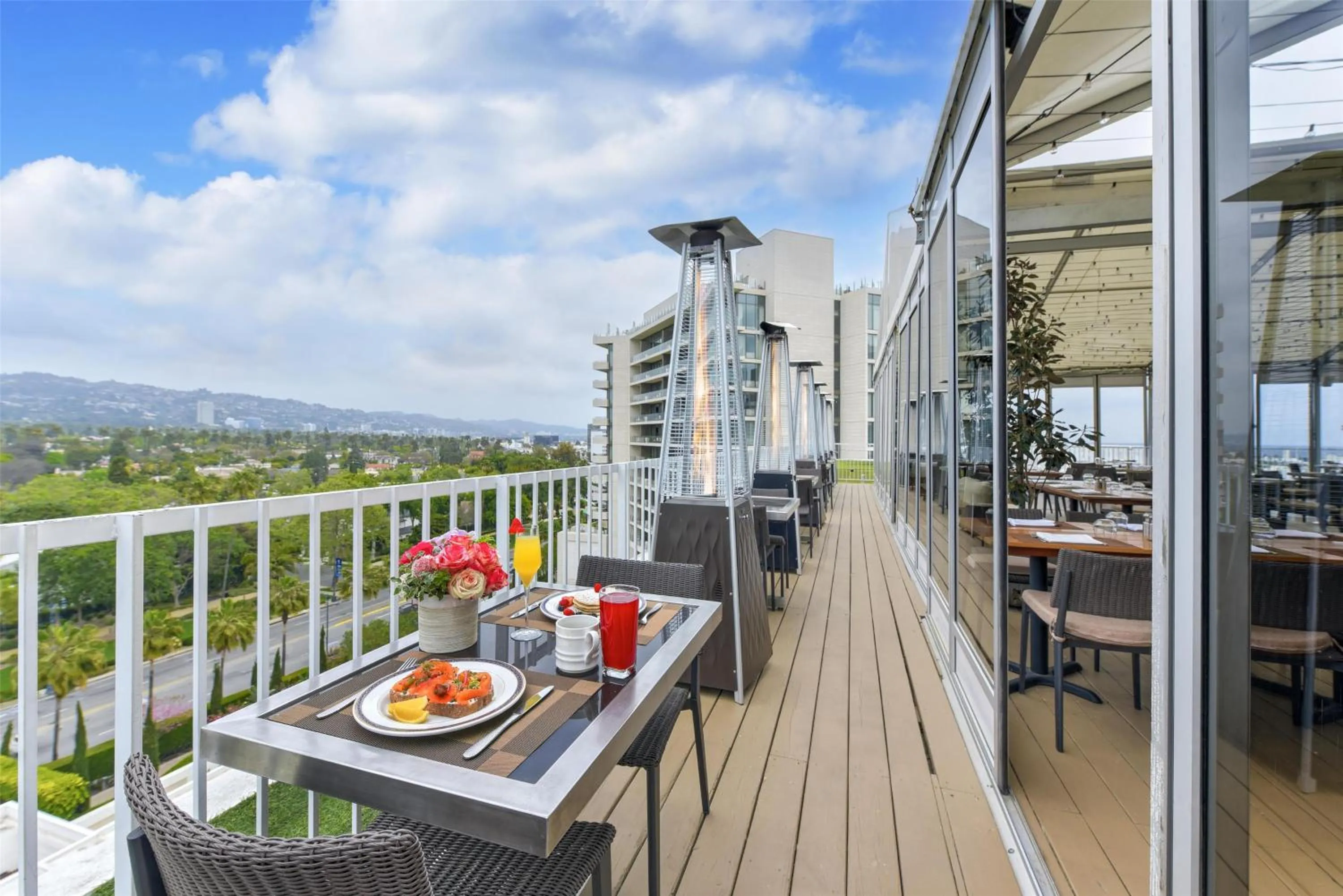 Restaurant/places to eat in The Beverly Hilton