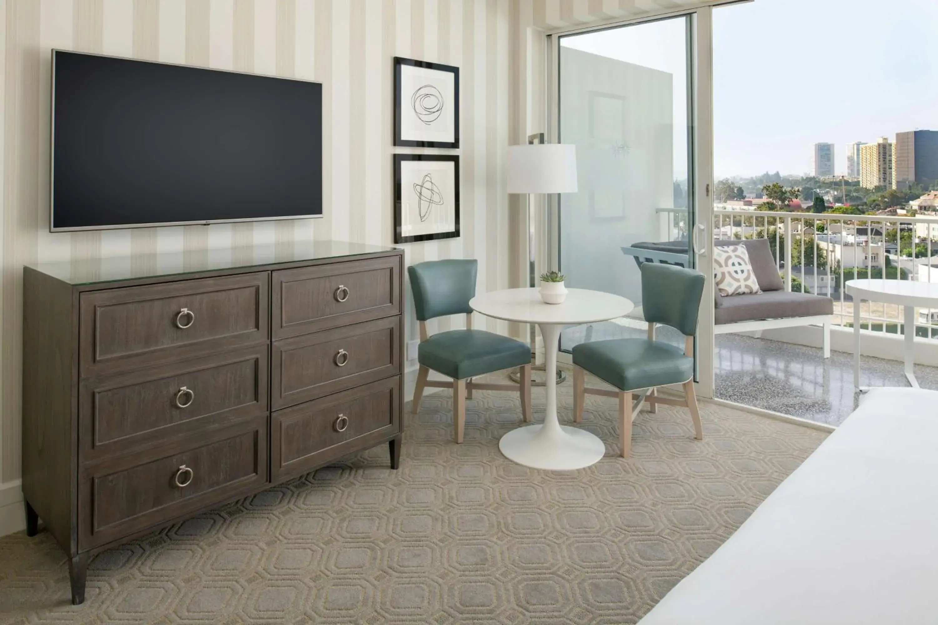 King Room with Balcony in The Beverly Hilton King Room with Balcony in The Beverly Hilton