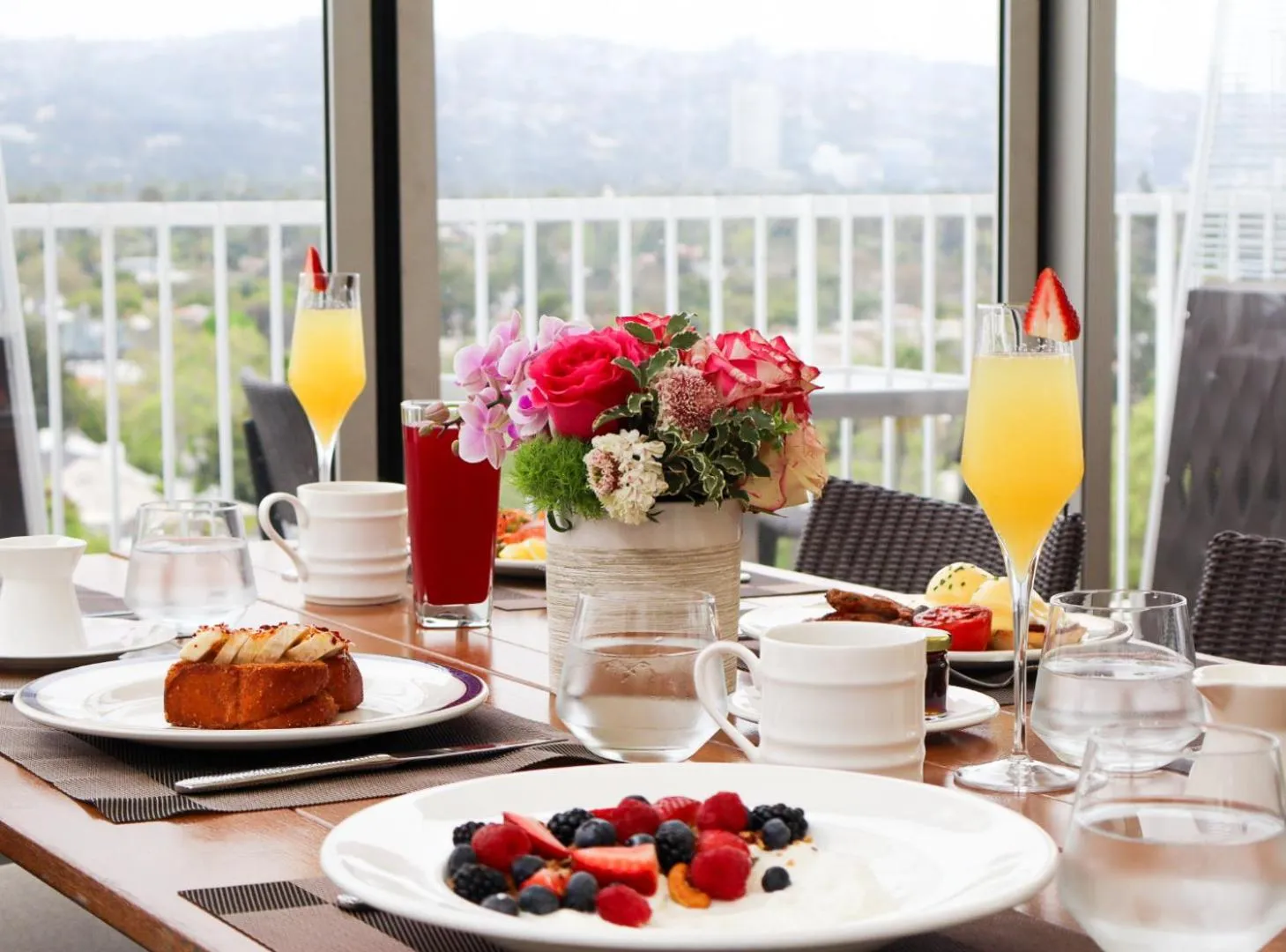 Restaurant/places to eat in The Beverly Hilton