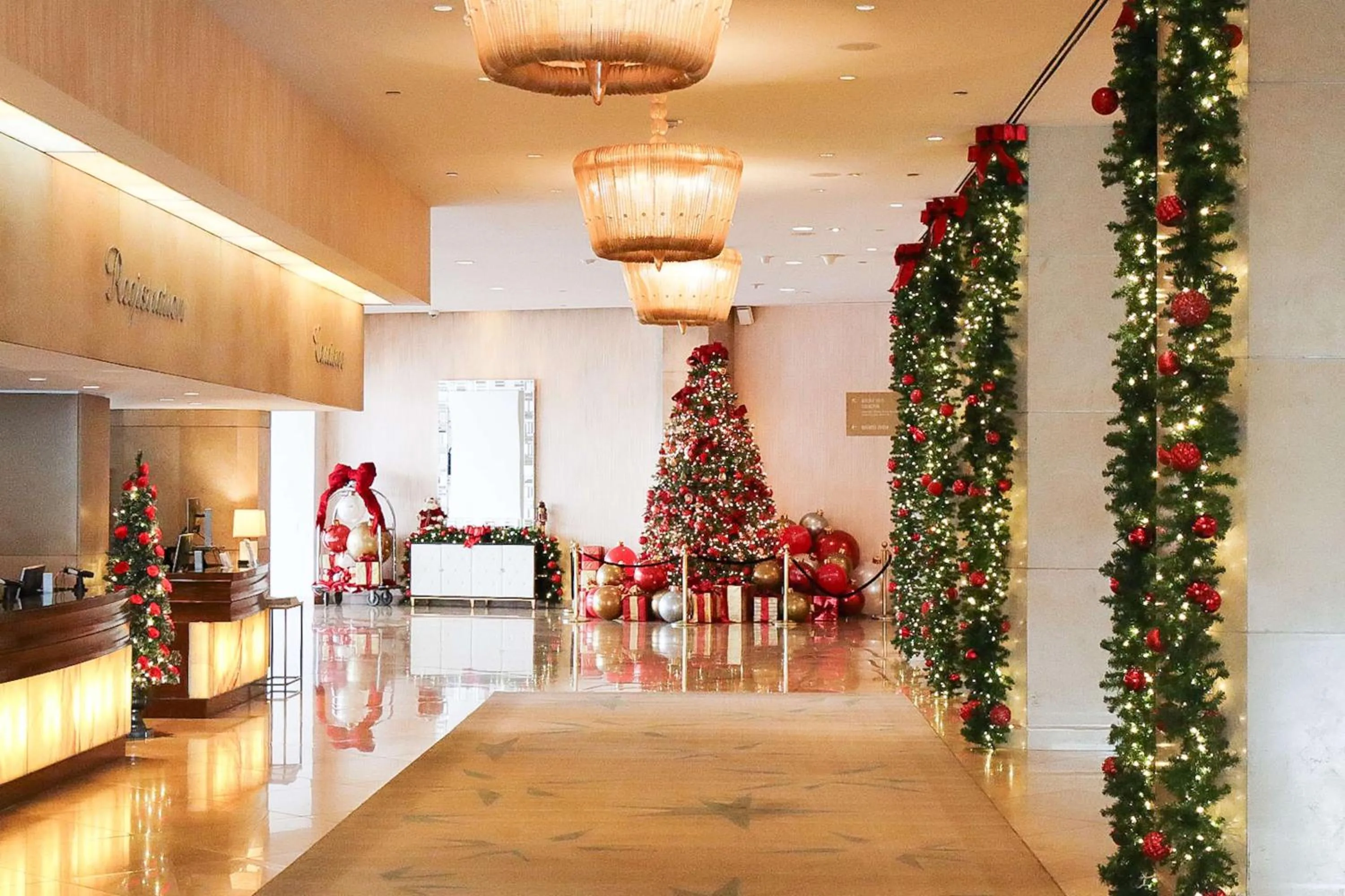 Lobby or reception in The Beverly Hilton