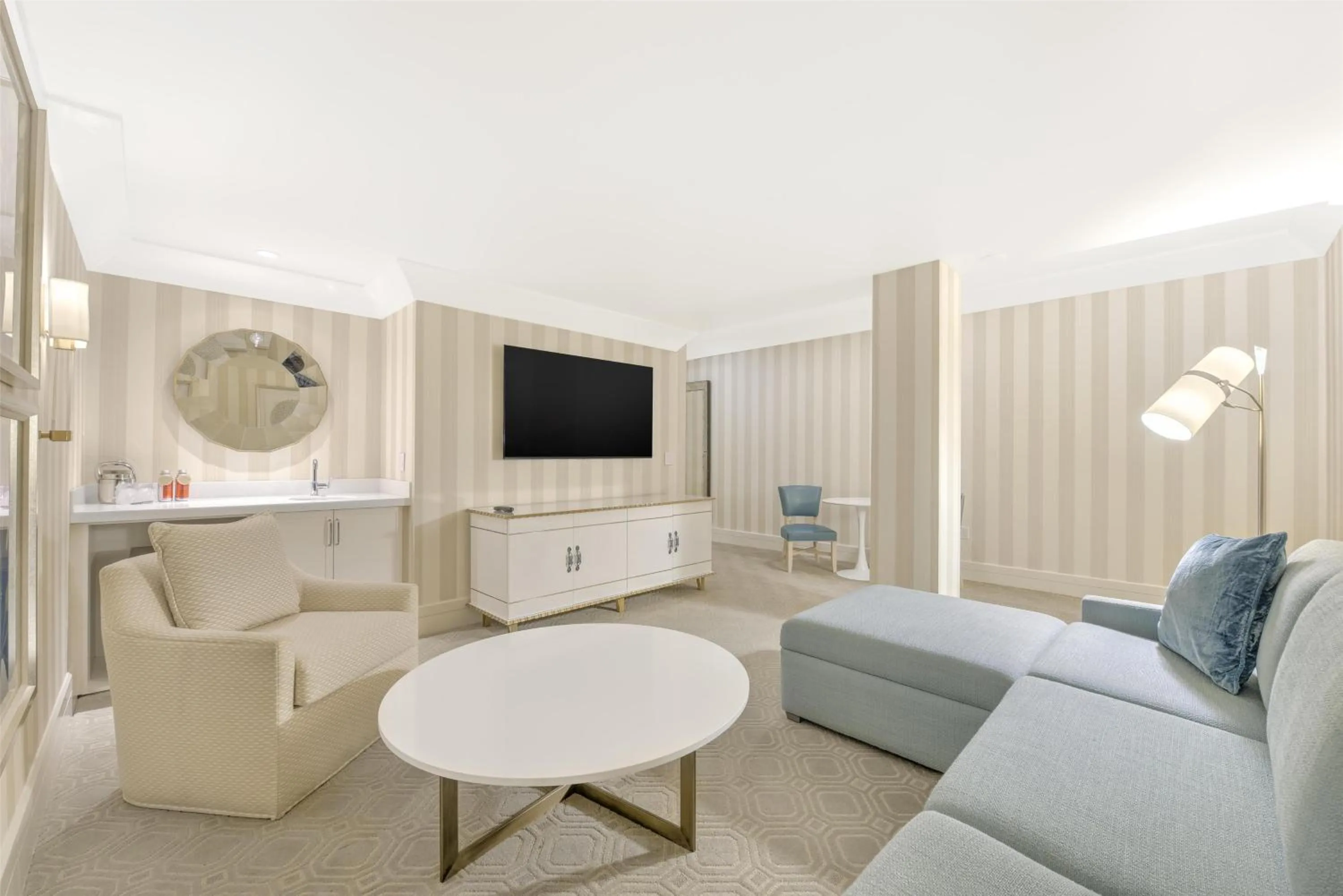 Living room in The Beverly Hilton