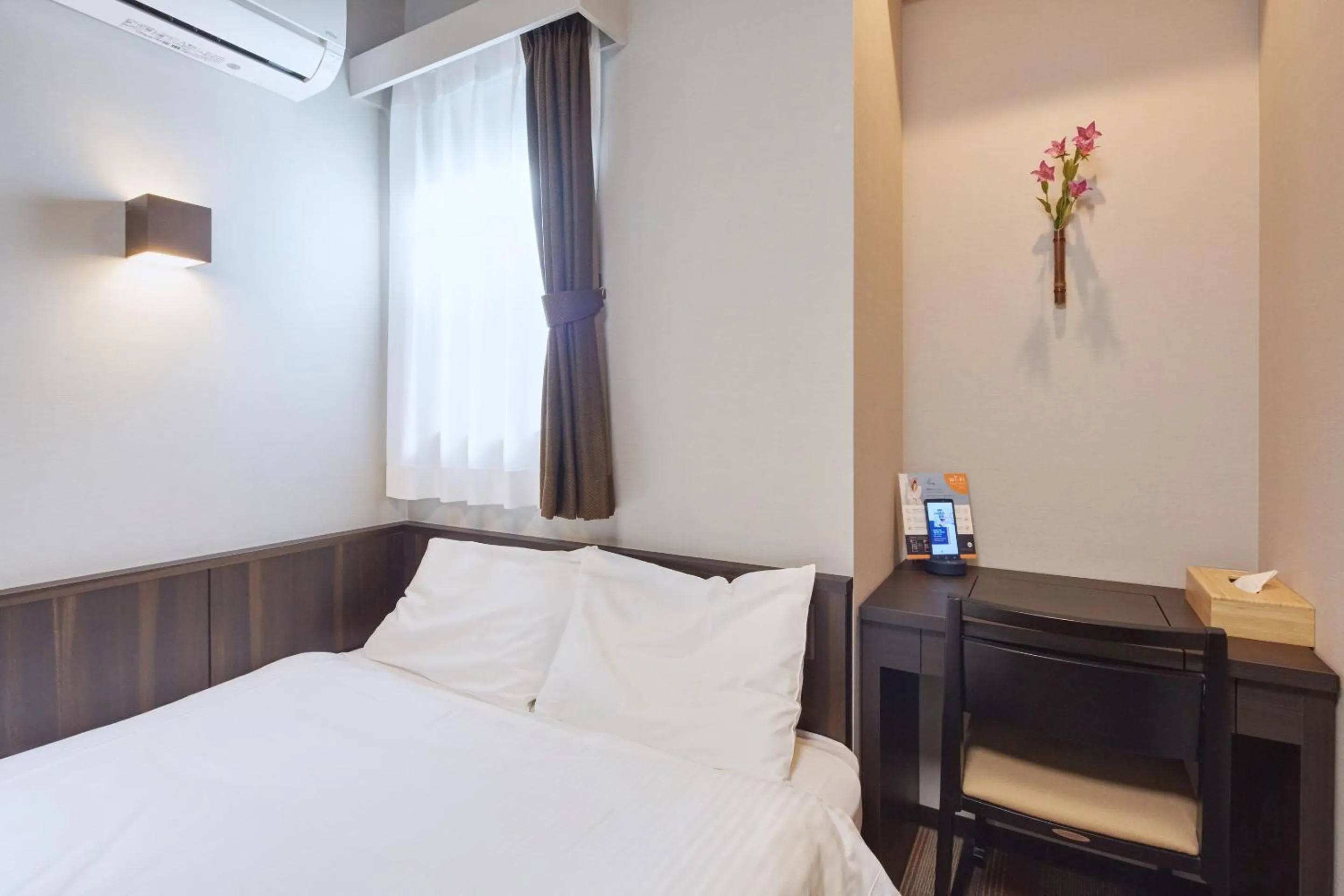 Bedroom, Bed in Hotel Amaterrace Nippombashi-higashi