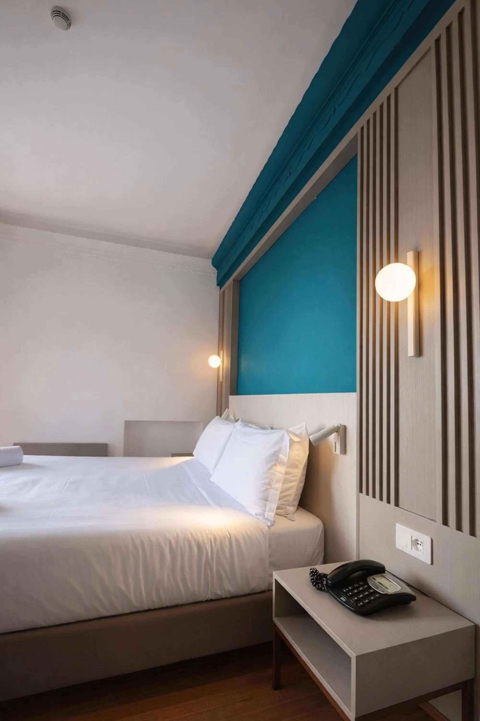 Bed in LVG Hotel Collection - Majestic