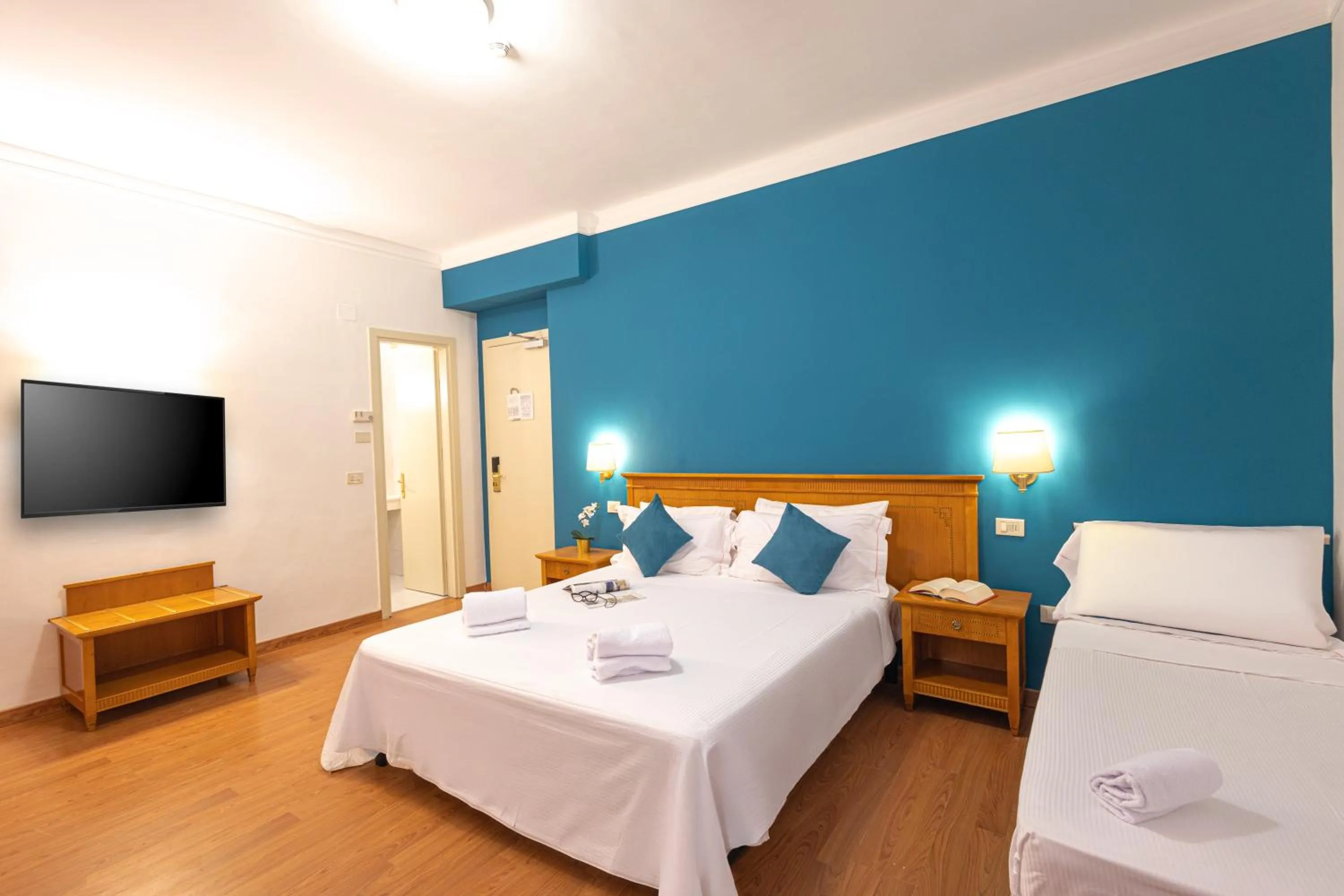 Bed in LVG Hotel Collection - Majestic