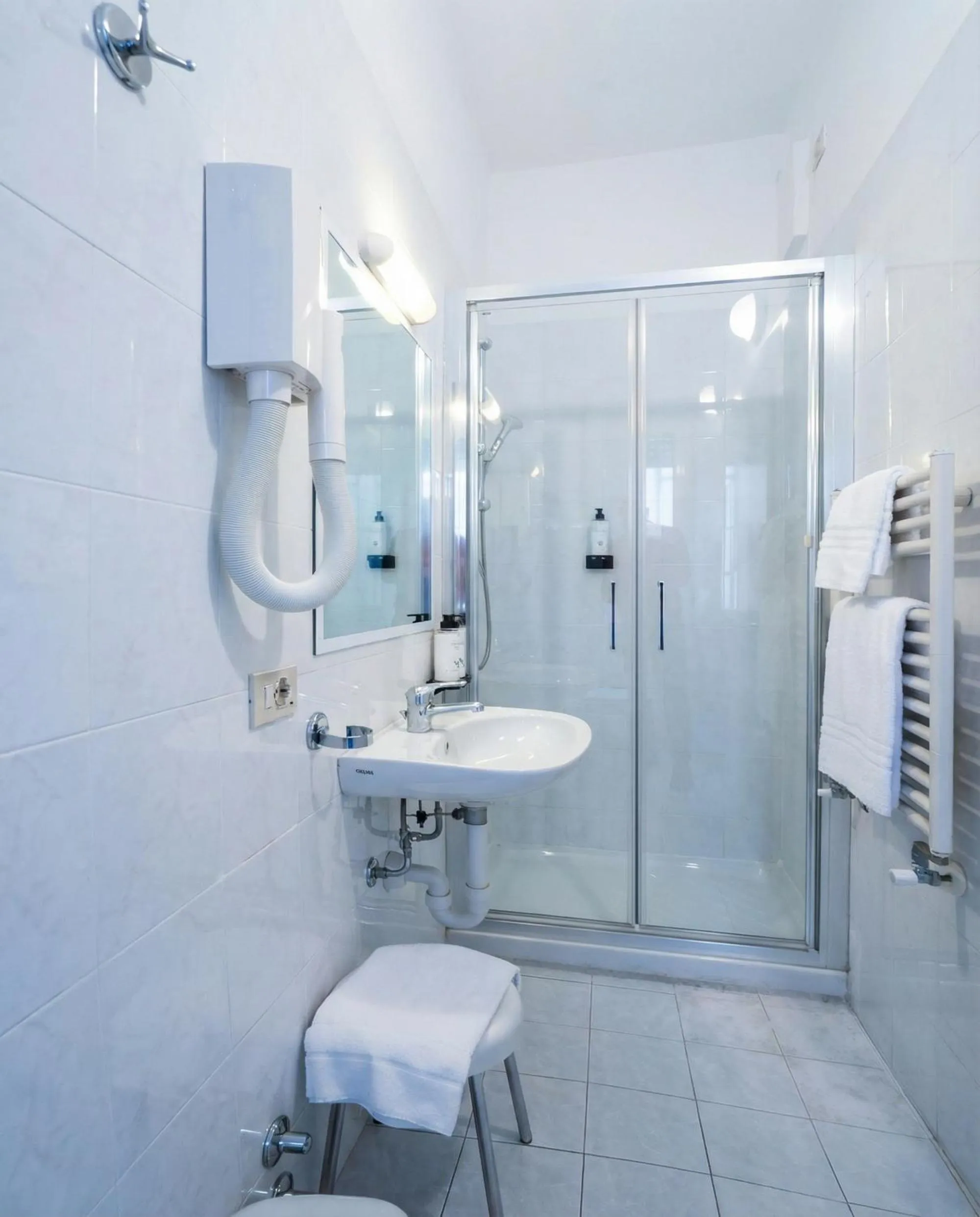 Shower in LVG Hotel Collection - Majestic