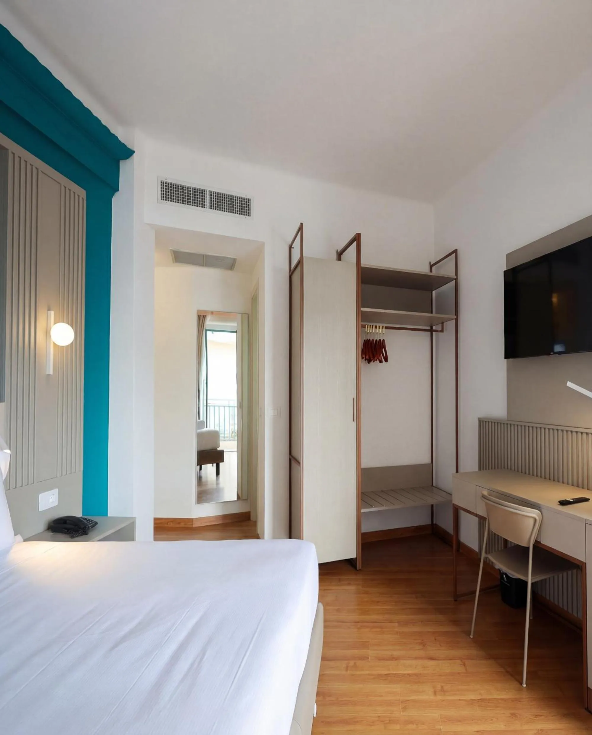 Bed in LVG Hotel Collection - Majestic