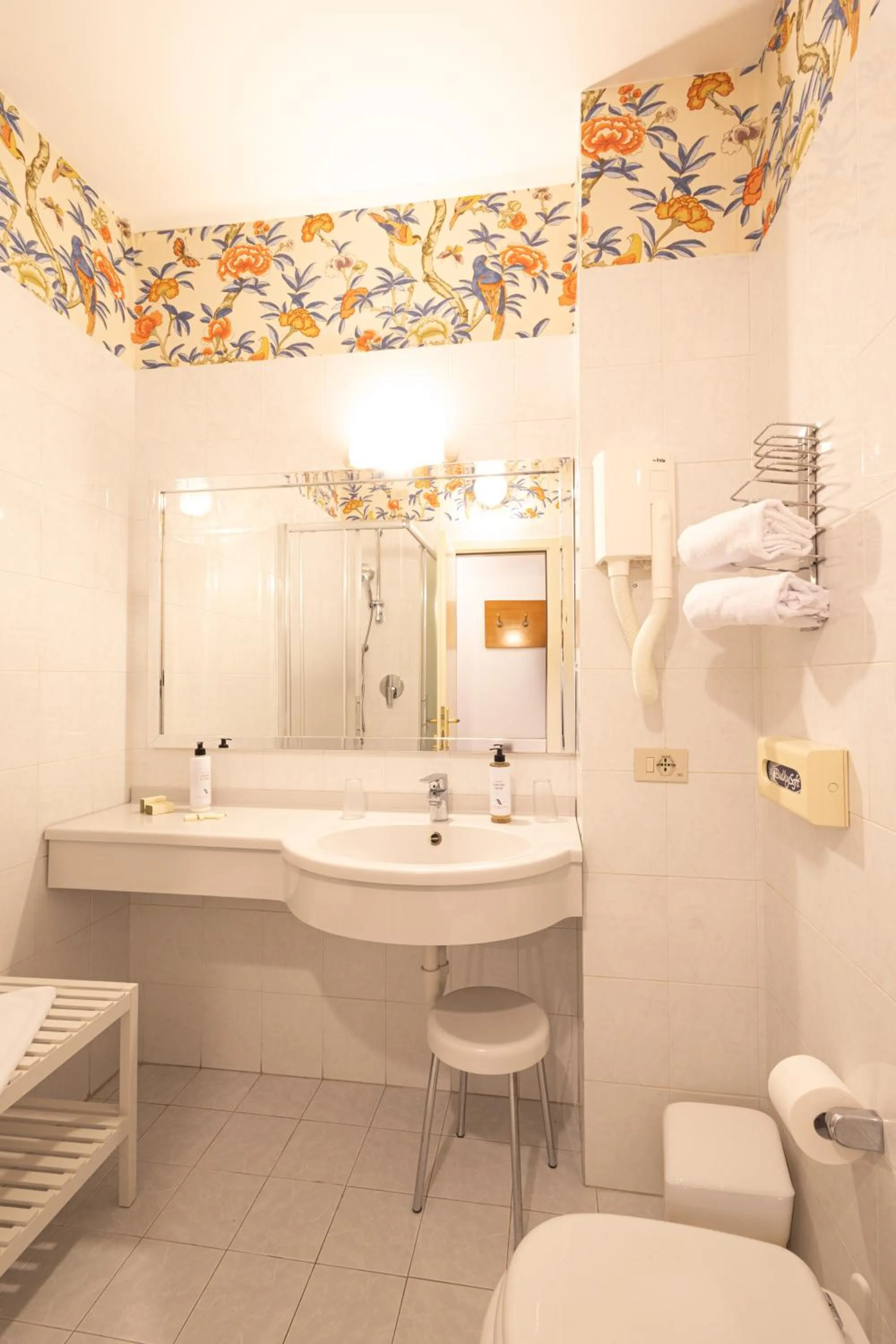 Shower in LVG Hotel Collection - Majestic