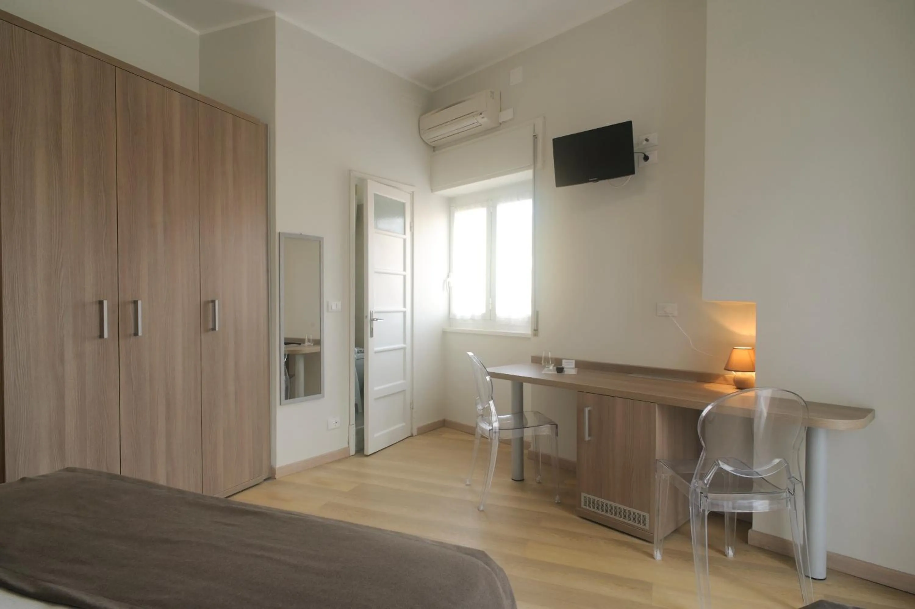 Bedroom, Bed in Albergo Anita Alassio