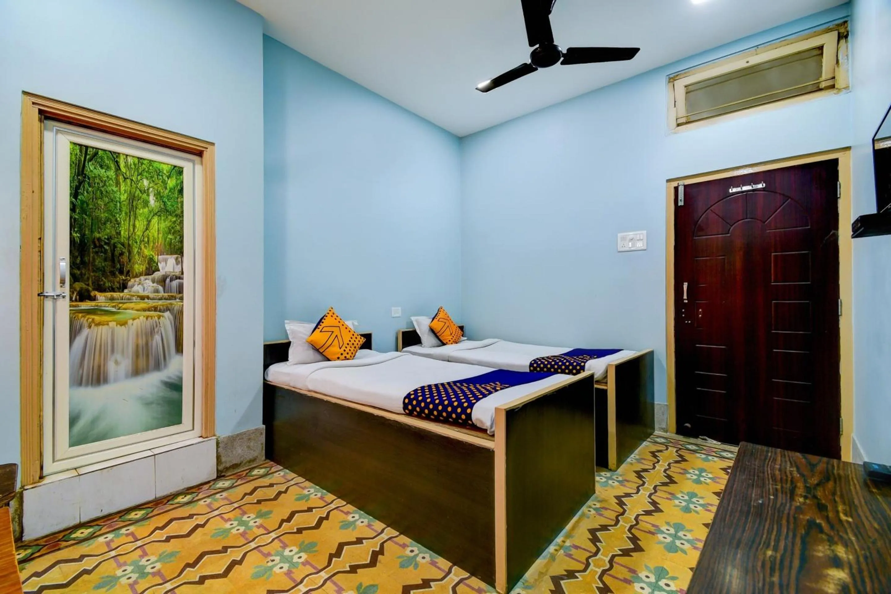 Bedroom, Bed in Hotel O Gajraj