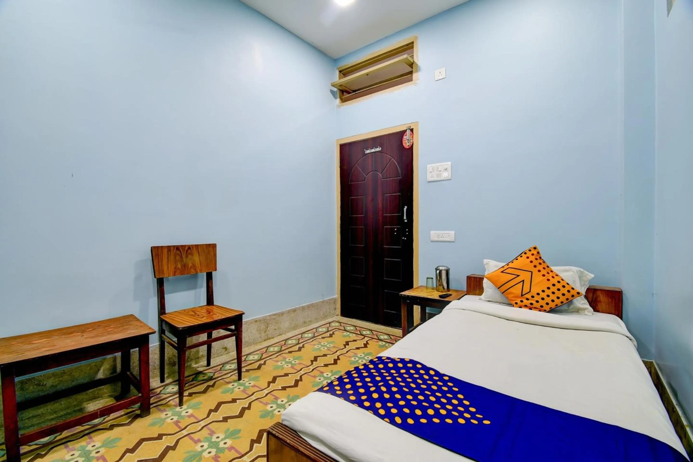 Bedroom, Bed in Hotel O Gajraj