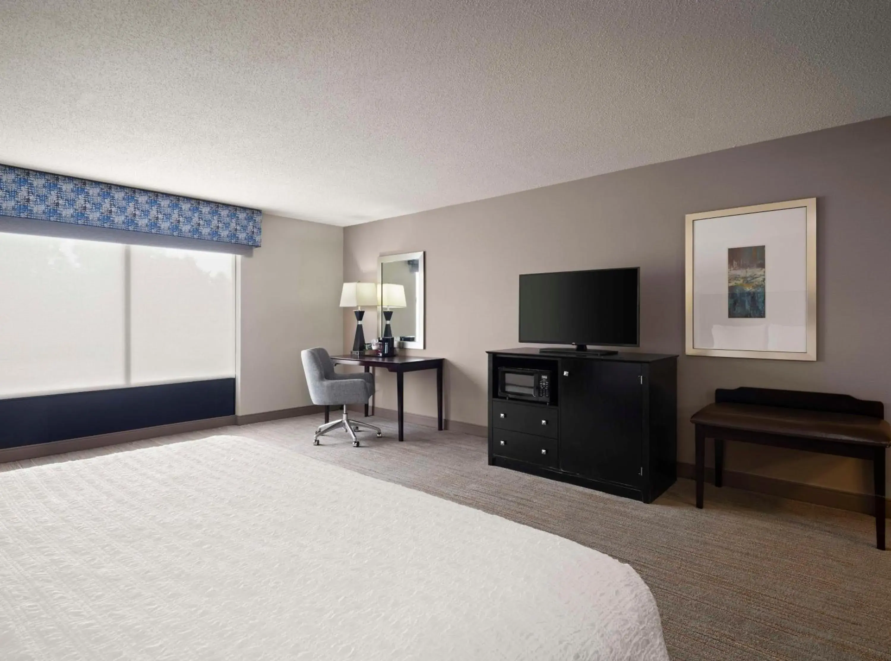 Bedroom, Bed in Hampton Inn & Suites Arundel Mills/Baltimore Bedroom, Bed in Hampton Inn & Suites Arundel Mills/Baltimore