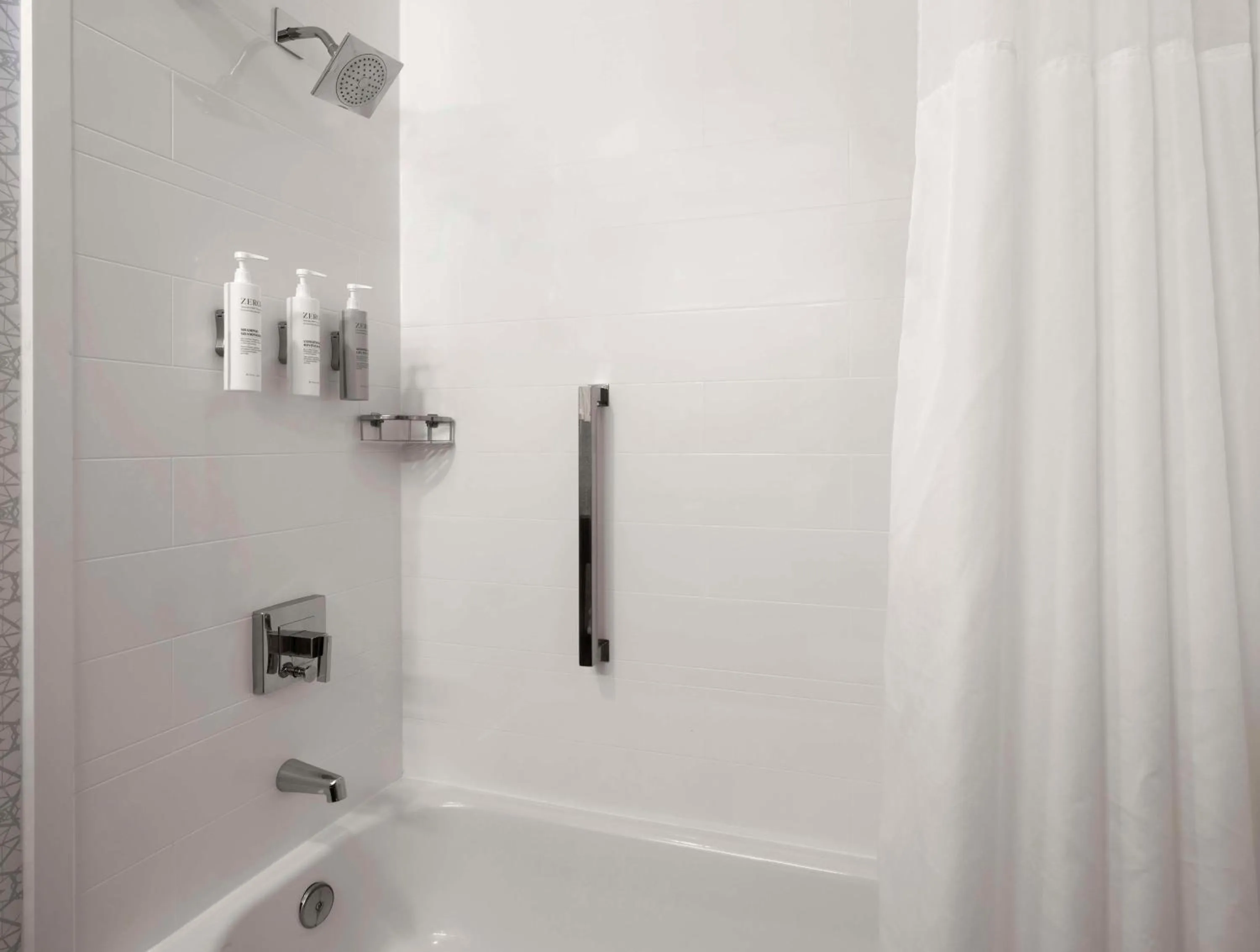 Bathroom in Hampton Inn & Suites Arundel Mills/Baltimore