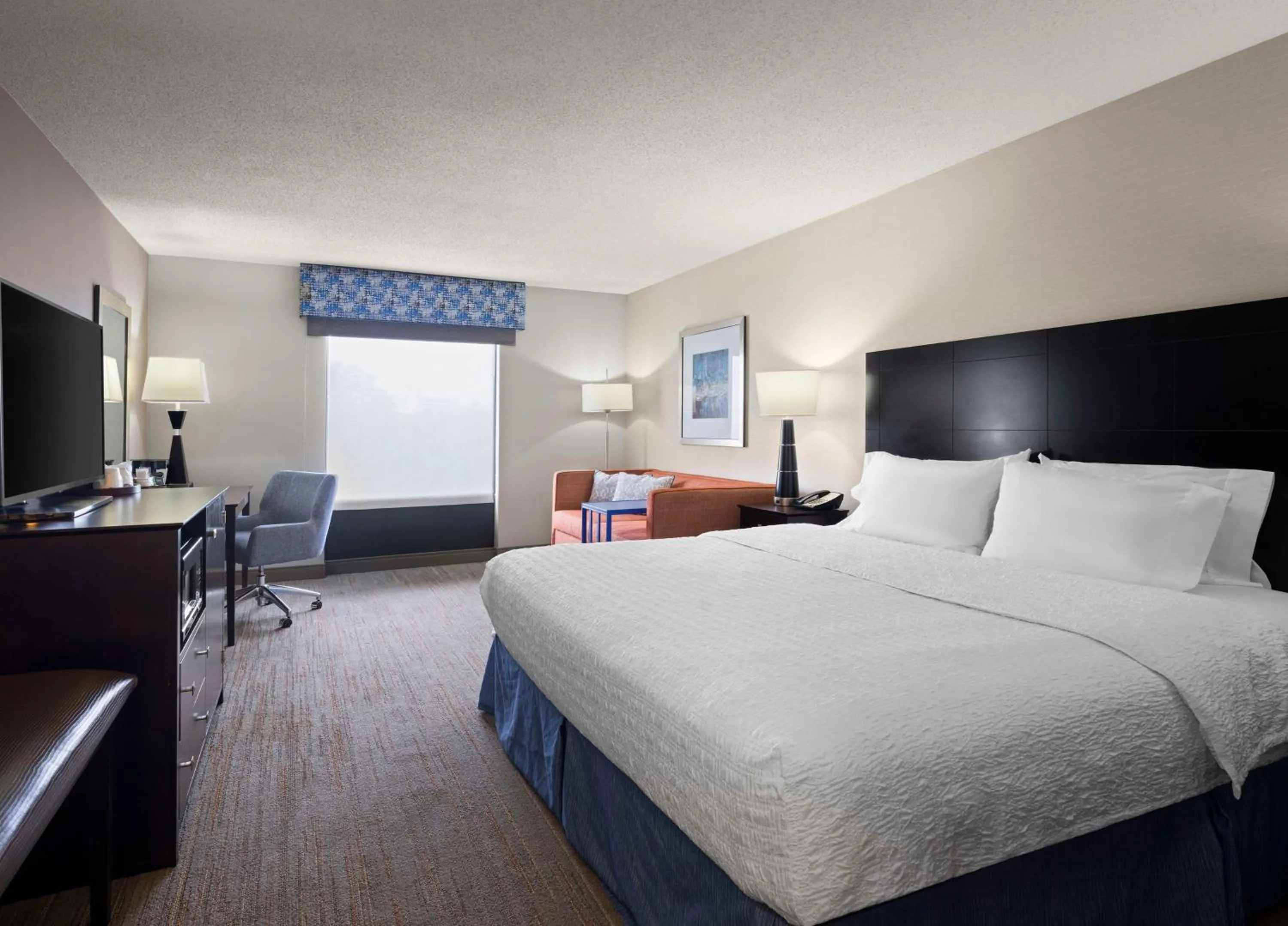 Living room, Bed in Hampton Inn & Suites Arundel Mills/Baltimore