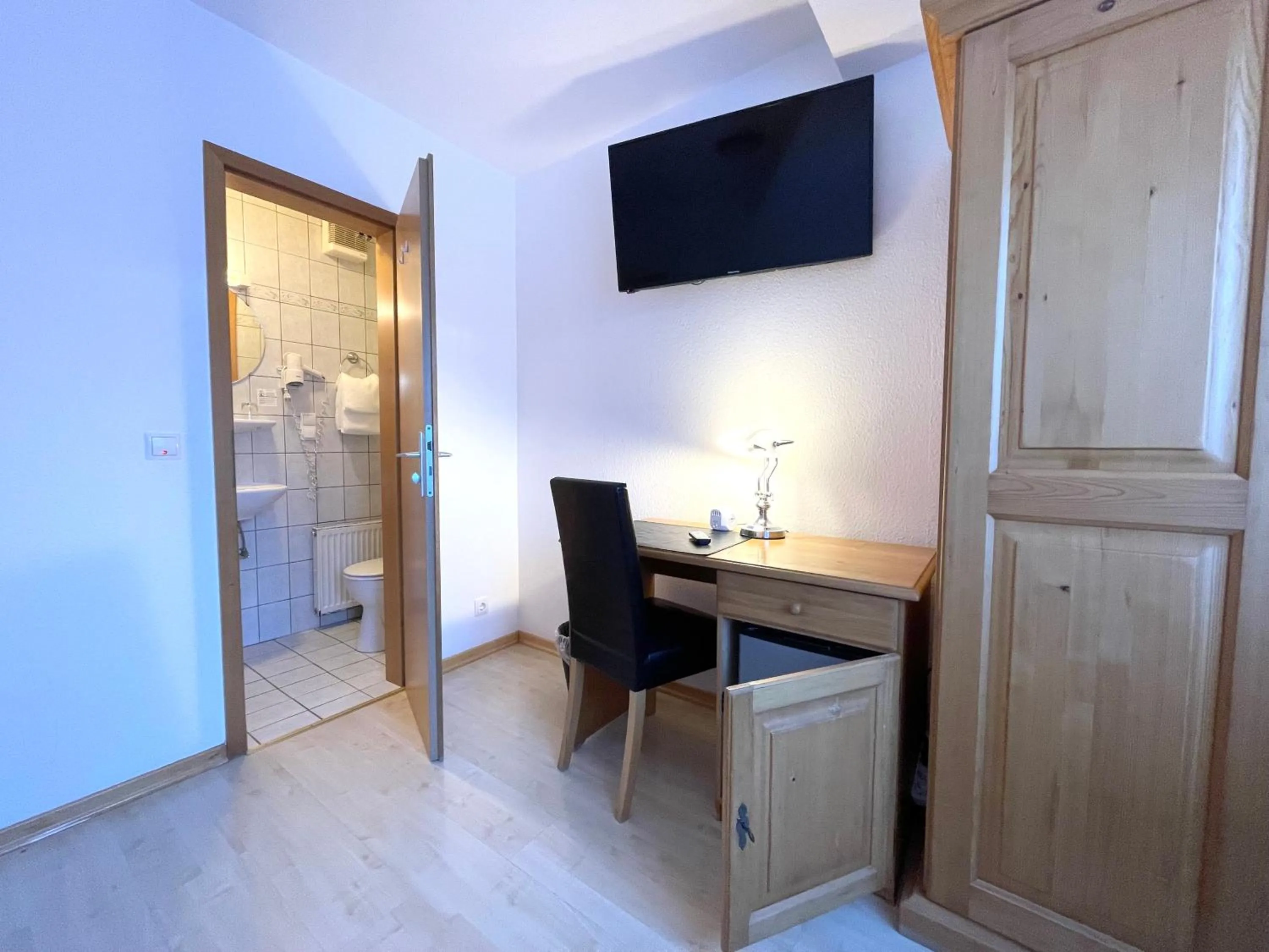 Photo of the whole room in Hotel-Pension Hommen